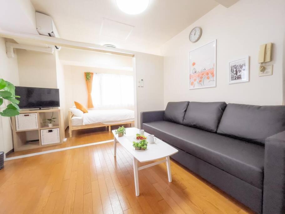 Apartment Moon 大国町駅まで徒歩3分 *