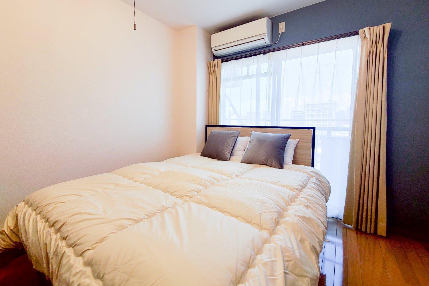 Megadome West Apartment