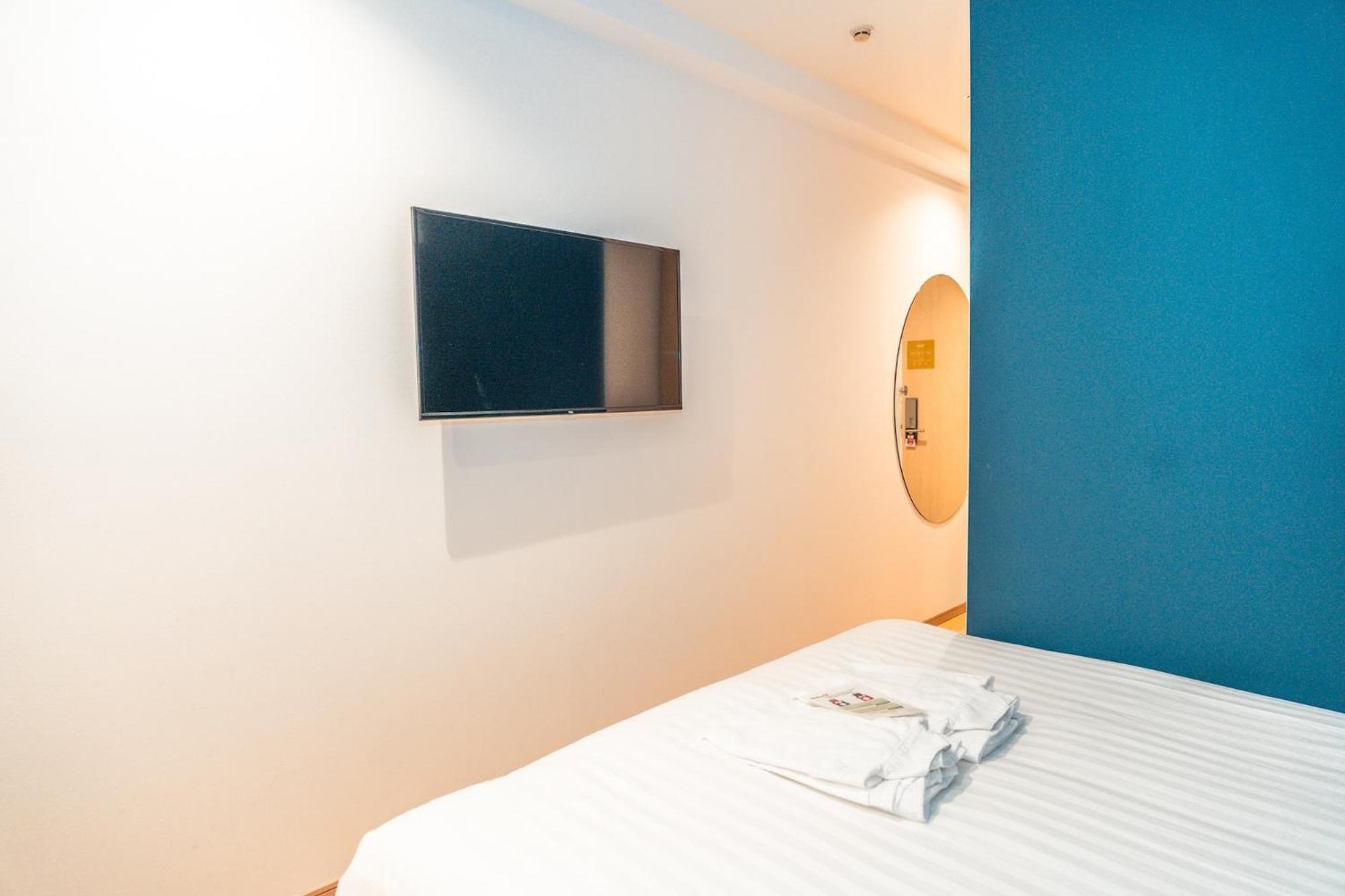 Travelodge Honmachi Hotel