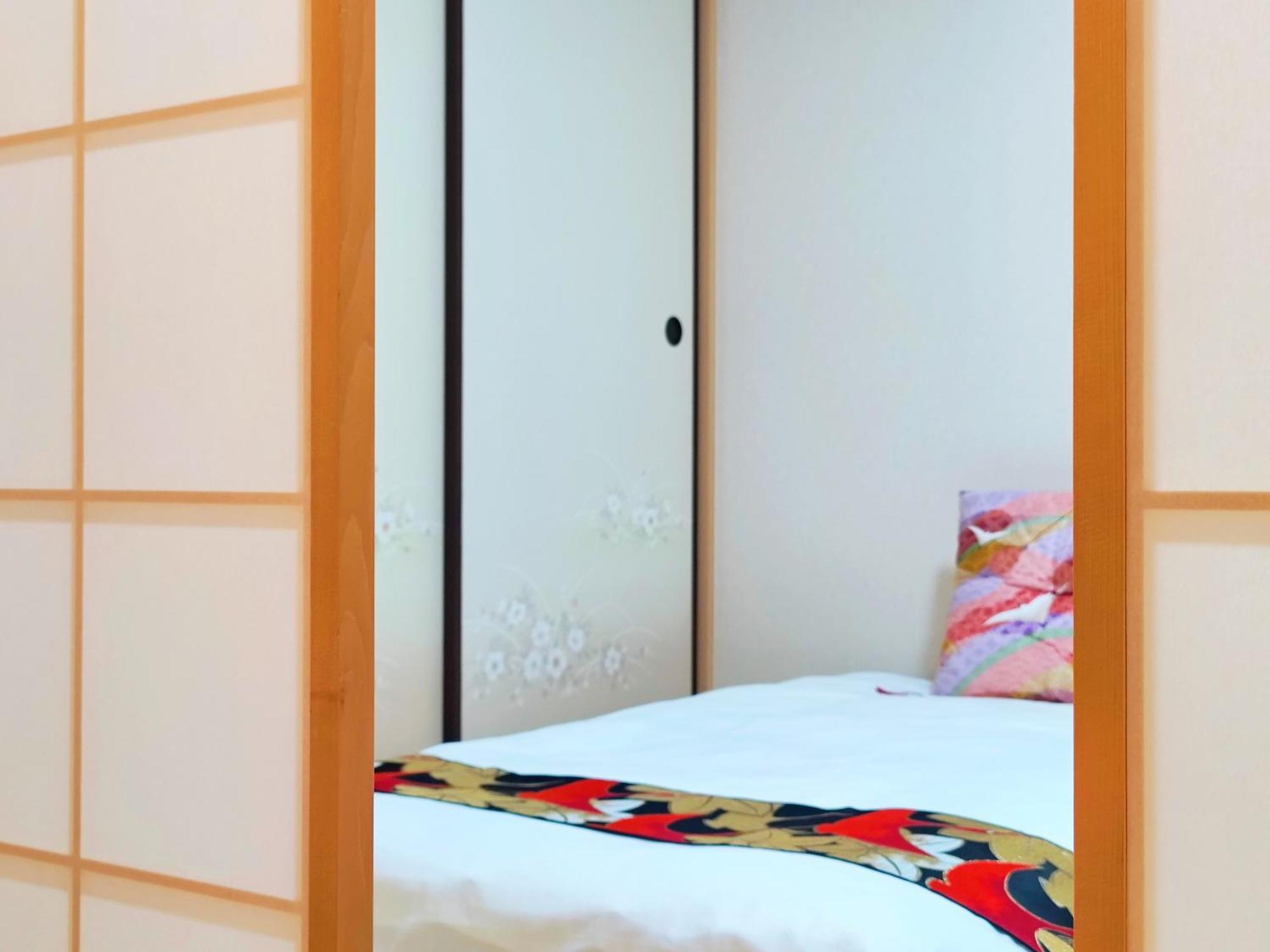 Ja Lan's Villa: Spacious 3-bedroom Near Kinjo Station *