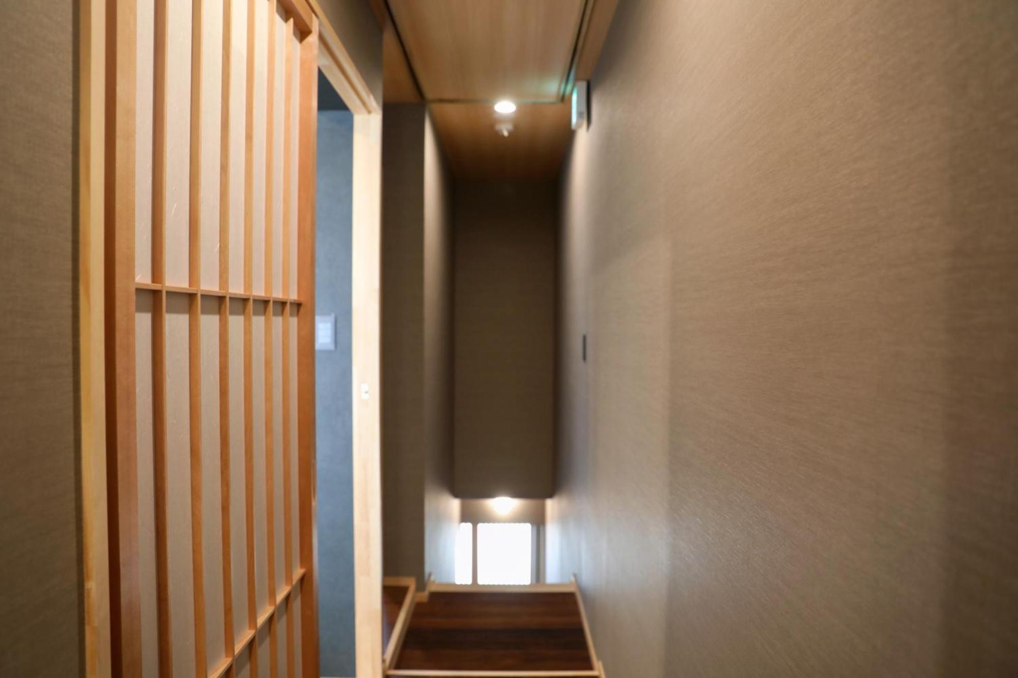 Villa 千本南大阪で日本の伝統的な文化を感じられる雰囲気 *