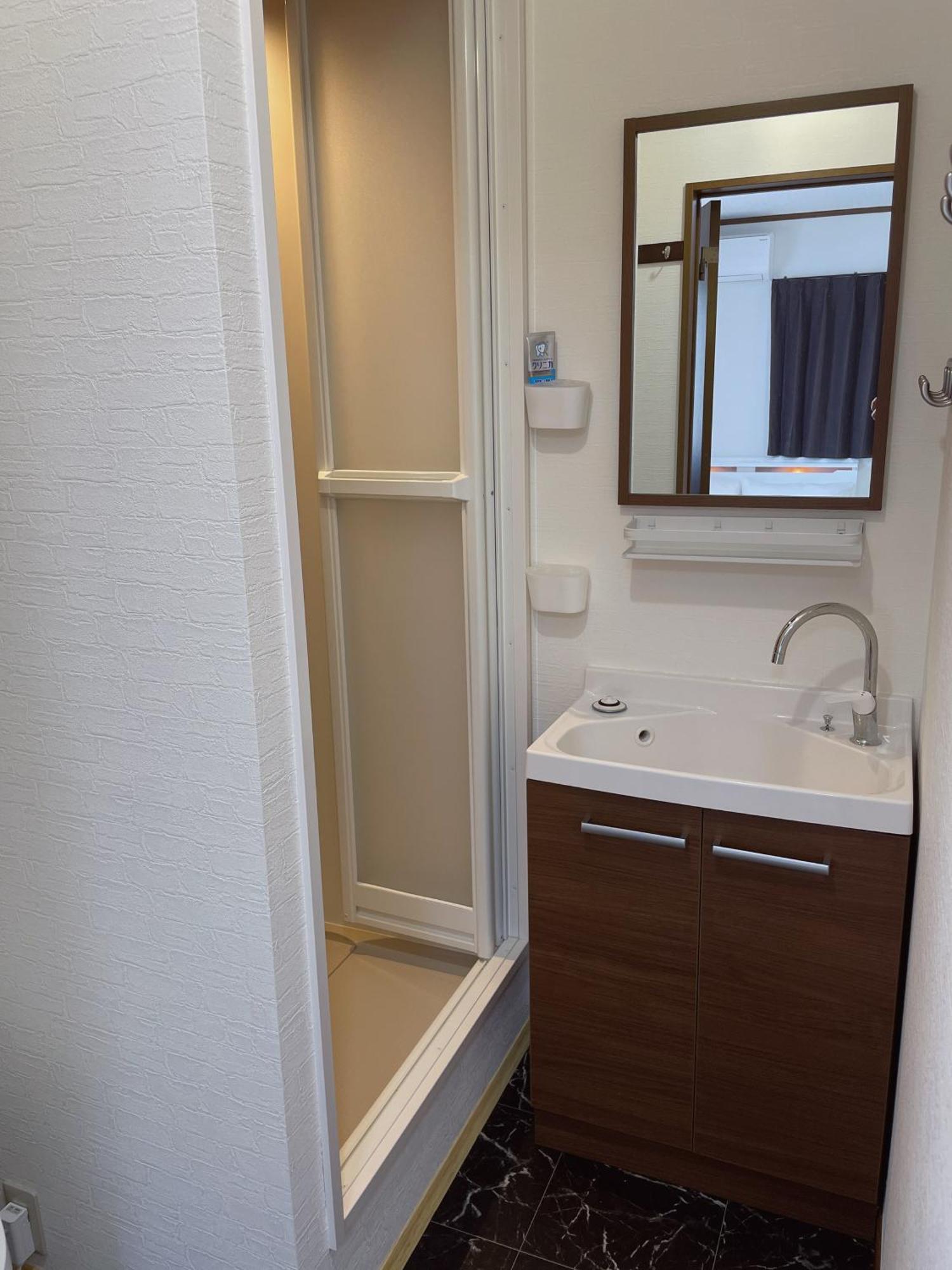 Westhouse B 花园町店 Osaka