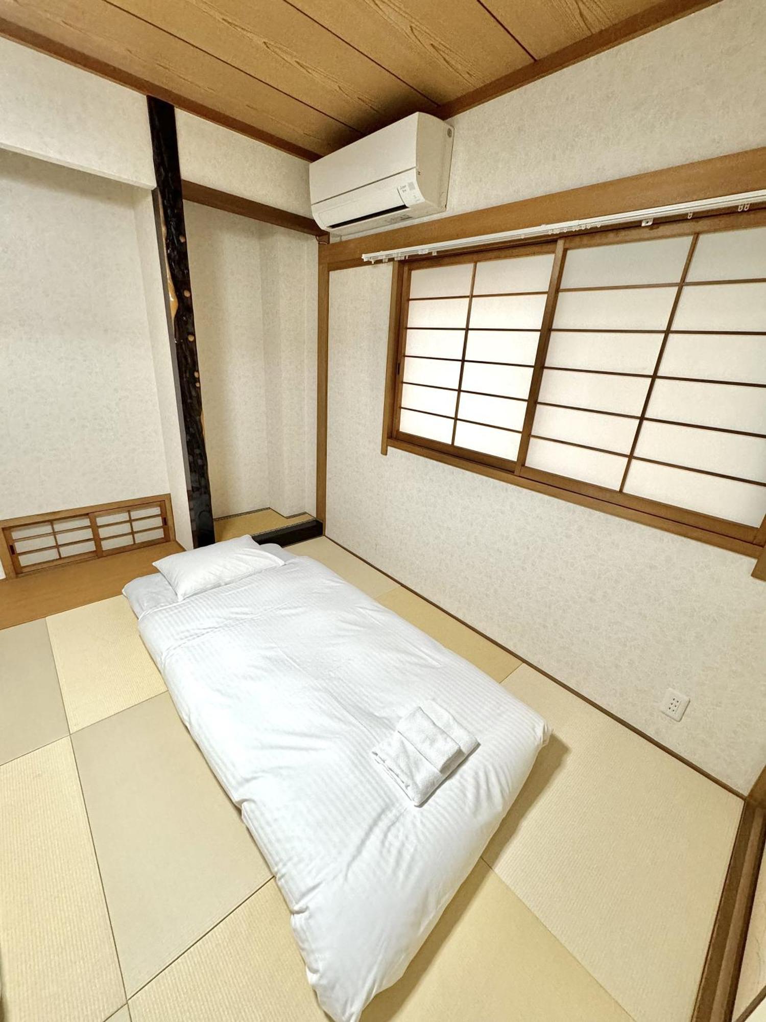 Villa 最大10名で泊まれる貸別荘日本橋駅徒歩5分黒門市場に隣接し道頓堀 难波 心斎橋徒歩圏内 Osaka