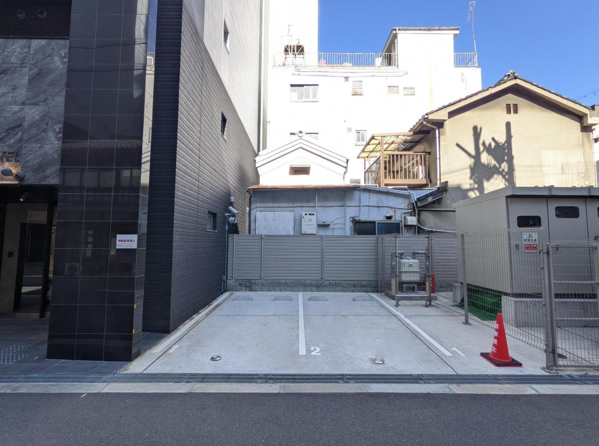Eslead Namba South ⅲ Hotel