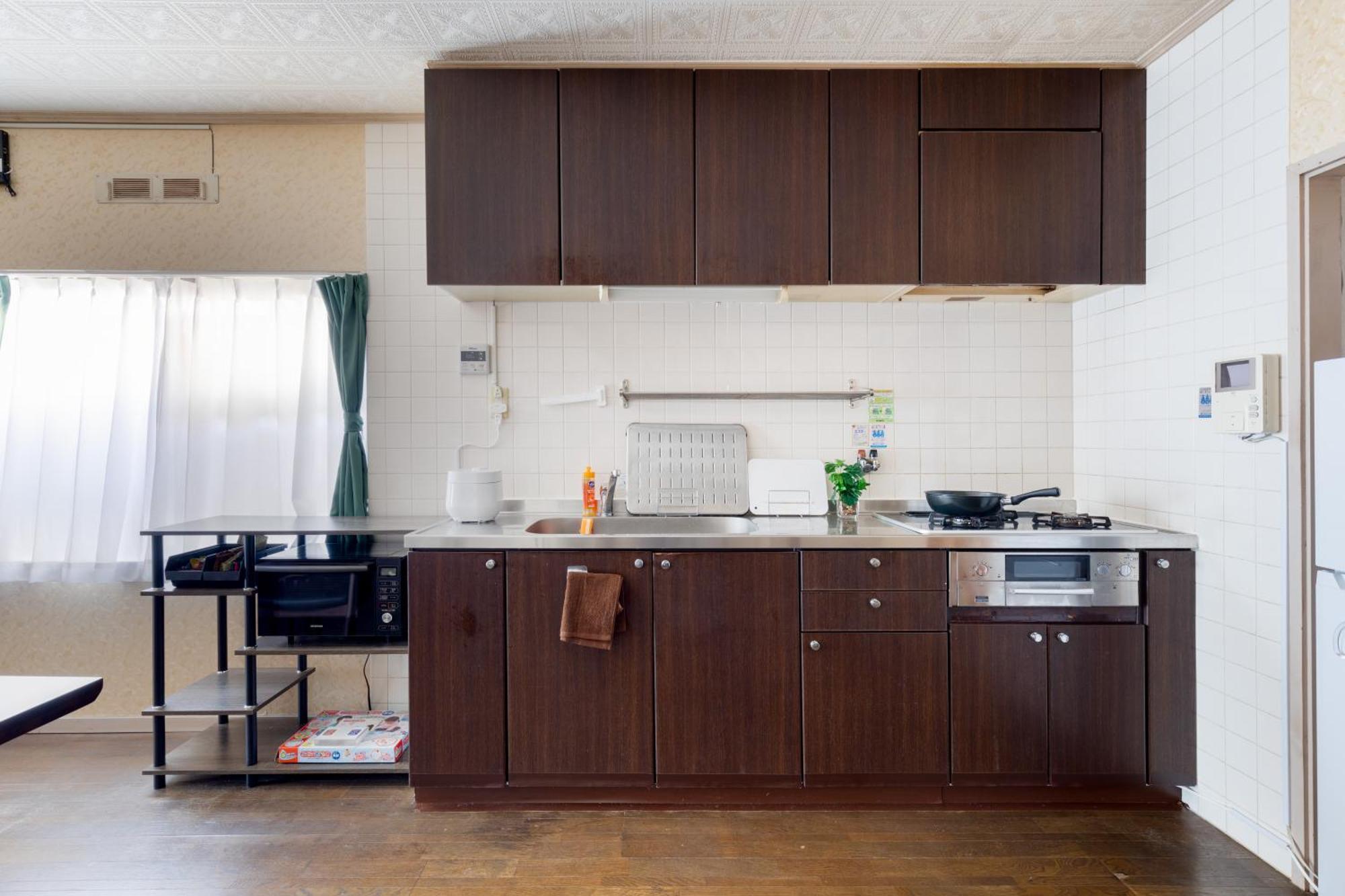 Apartment Umeda 15 Min, Airport 40 Min, Usj 30 Min, Quiet Residential Neighborhood 5ldk Japanese Style House For Groups And Families Osaka