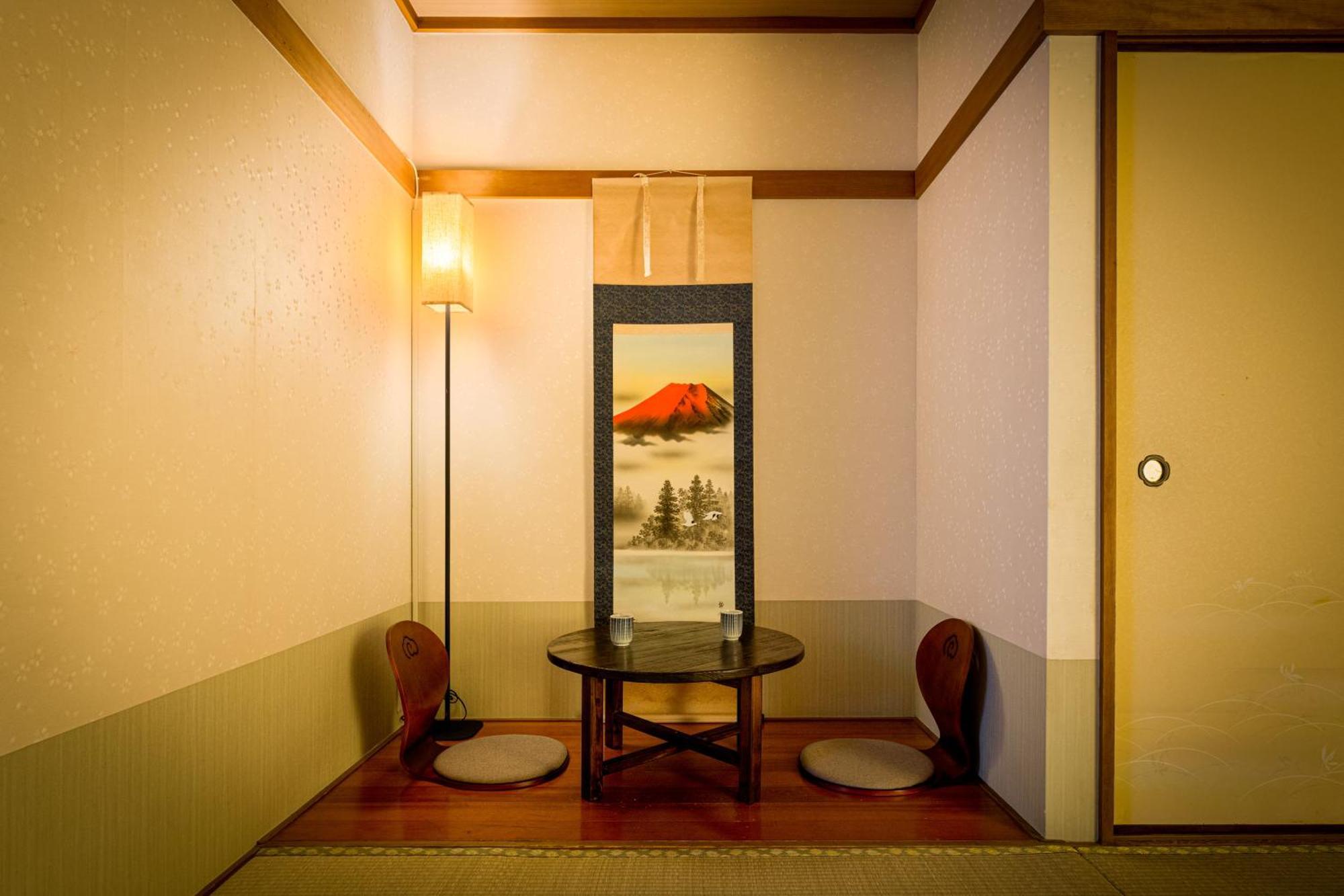 Apartment Umeda 15 Min, Airport 40 Min, Usj 30 Min, Quiet Residential Neighborhood 5ldk Japanese Style House For Groups And Families