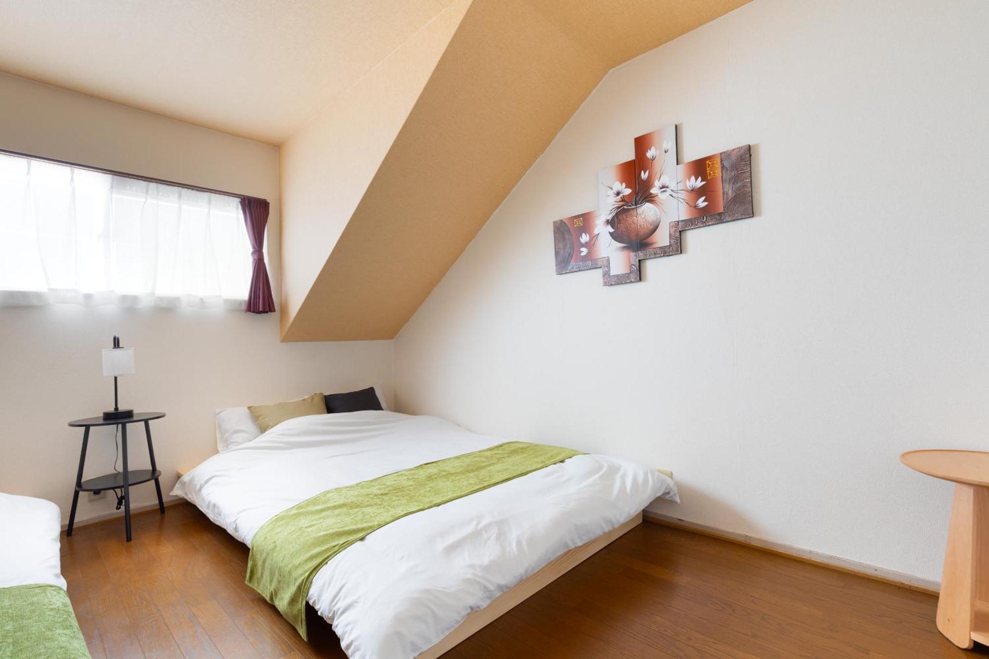 Apartment Umeda 15 Min, Airport 40 Min, Usj 30 Min, Quiet Residential Neighborhood 5ldk Japanese Style House For Groups And Families Osaka