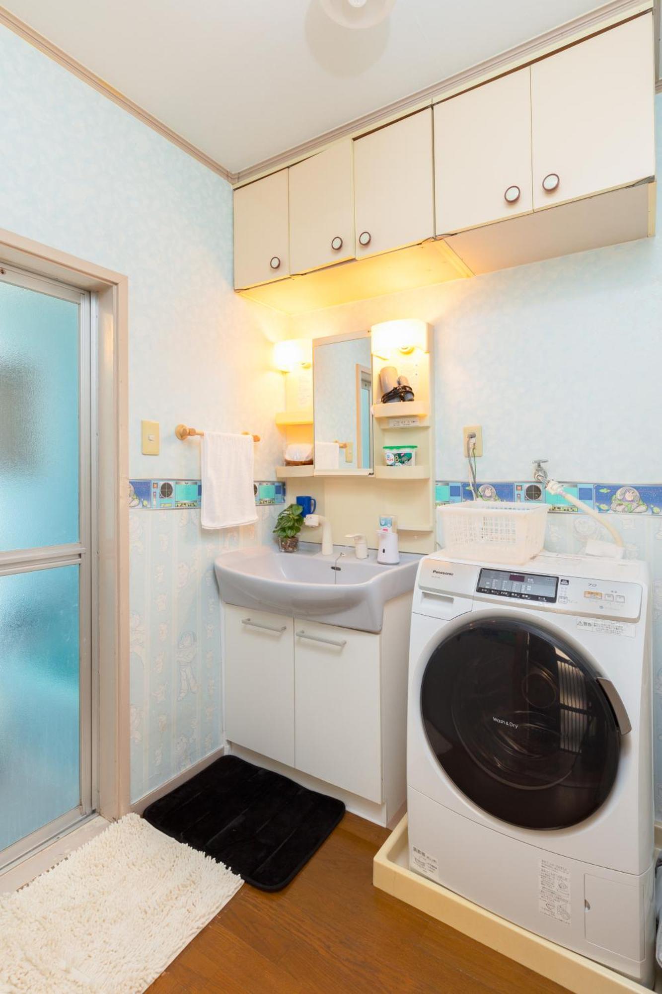 Umeda 15 Min, Airport 40 Min, Usj 30 Min, Quiet Residential Neighborhood 5ldk Japanese Style House For Groups And Families Apartment Osaka