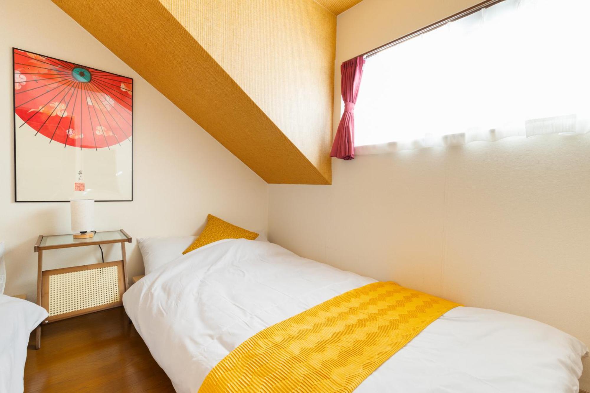 Umeda 15 Min, Airport 40 Min, Usj 30 Min, Quiet Residential Neighborhood 5ldk Japanese Style House For Groups And Families * Osaka
