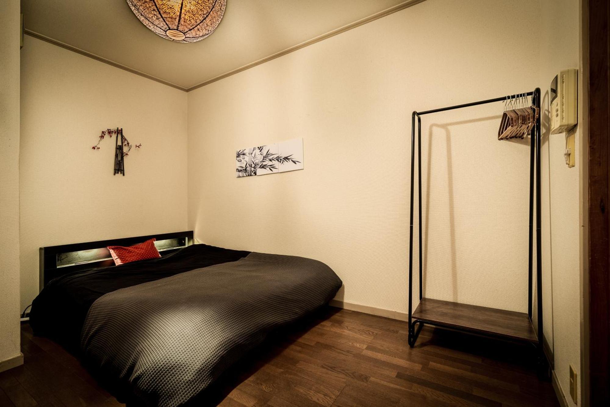 Umeda 15 Min, Airport 40 Min, Usj 30 Min, Quiet Residential Neighborhood 5ldk Japanese Style House For Groups And Families Apartment Osaka