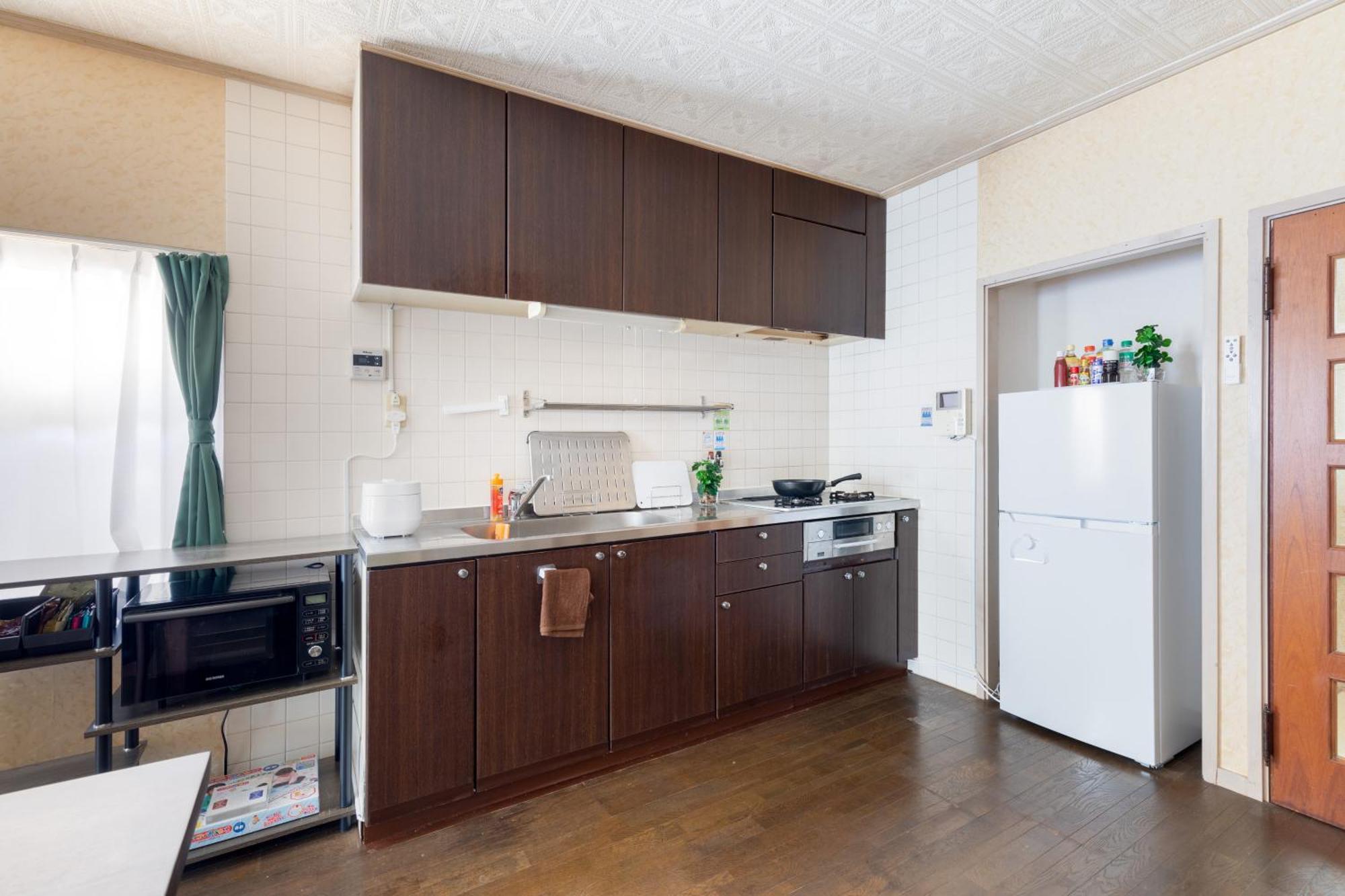 Apartment Umeda 15 Min, Airport 40 Min, Usj 30 Min, Quiet Residential Neighborhood 5ldk Japanese Style House For Groups And Families Osaka