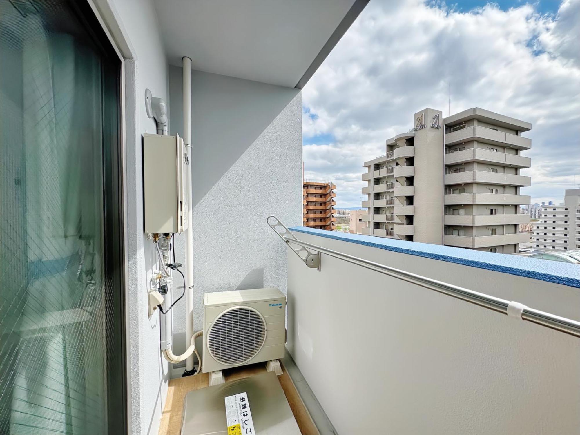 Nishinakajima Apartment *