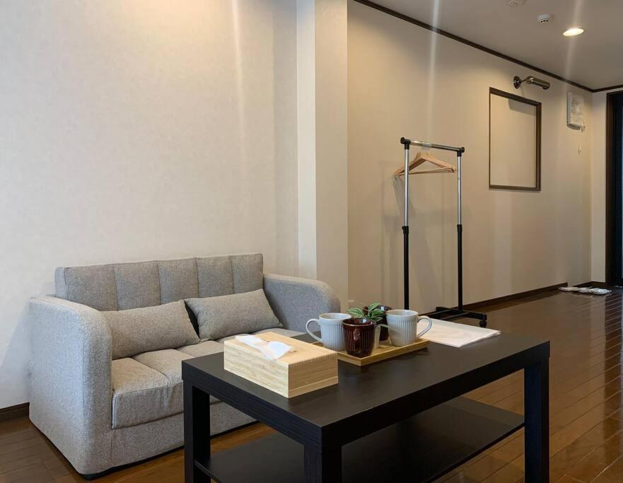 Apartment ④dotonbori 2min,shinsaibashi 5min-4f,no Elevator Osaka
