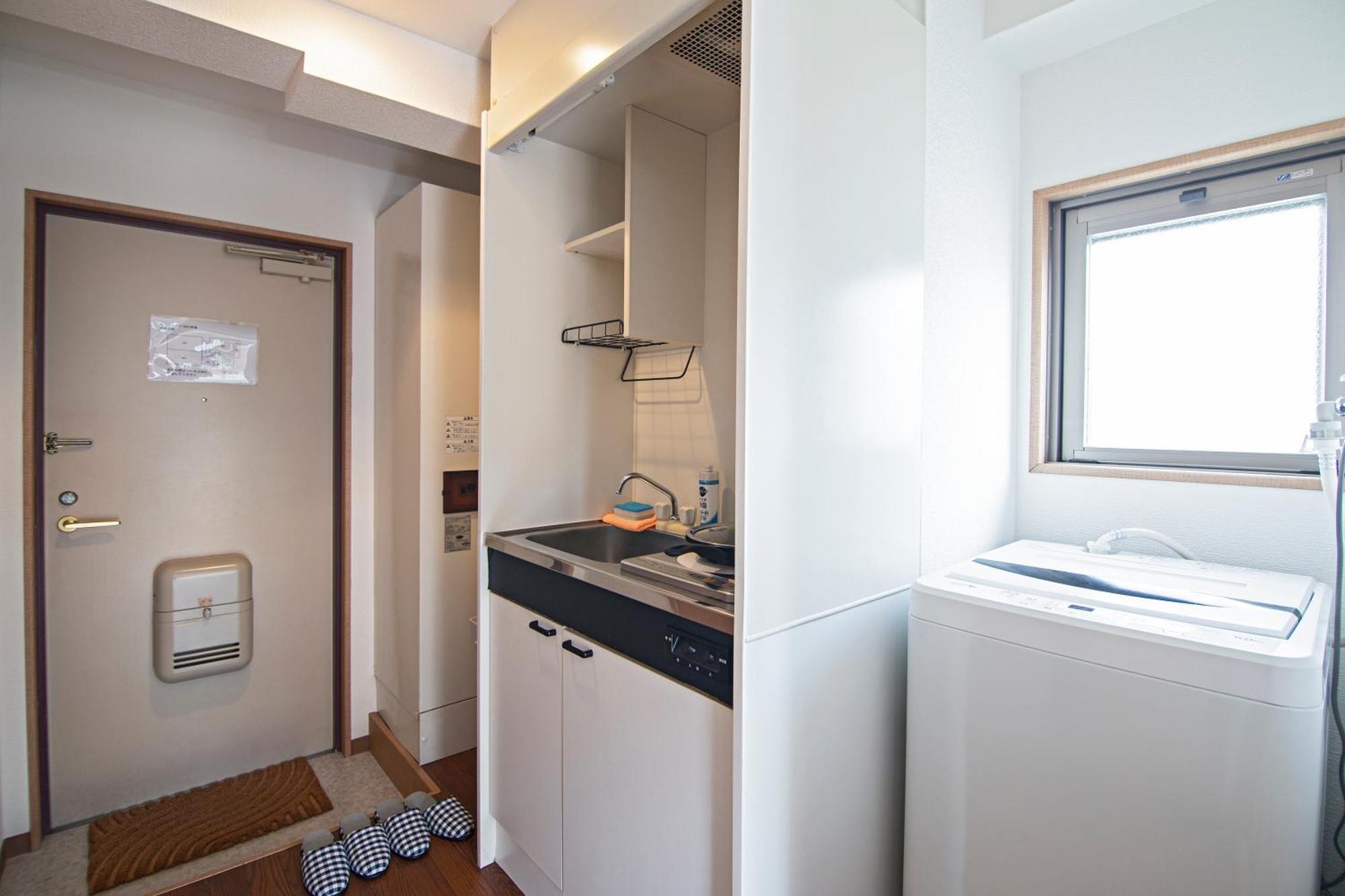 Namba 3 Min Walk From Imamiya Or Daikokucho Station * Osaka