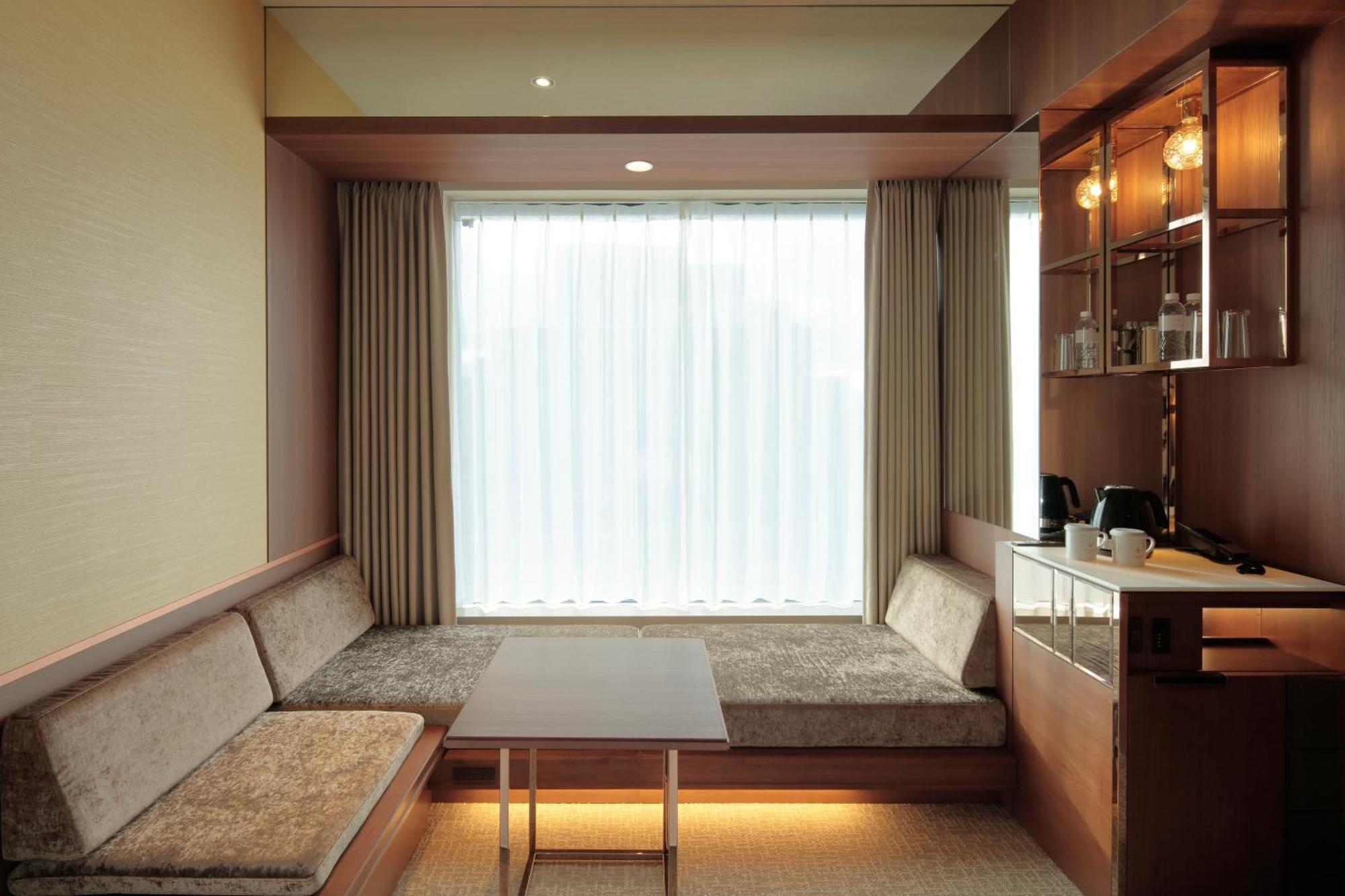 Candeo Shinsaibashi Hotel
