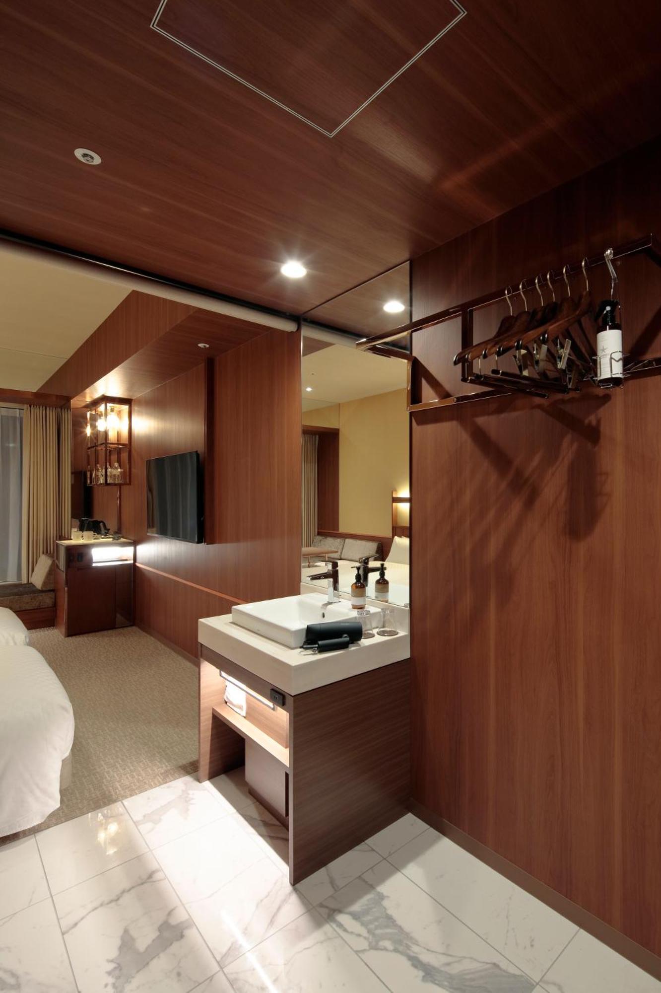 Candeo Shinsaibashi Hotel 4*
