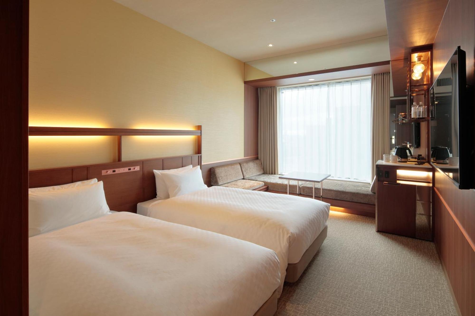 Candeo Shinsaibashi Hotel 4*