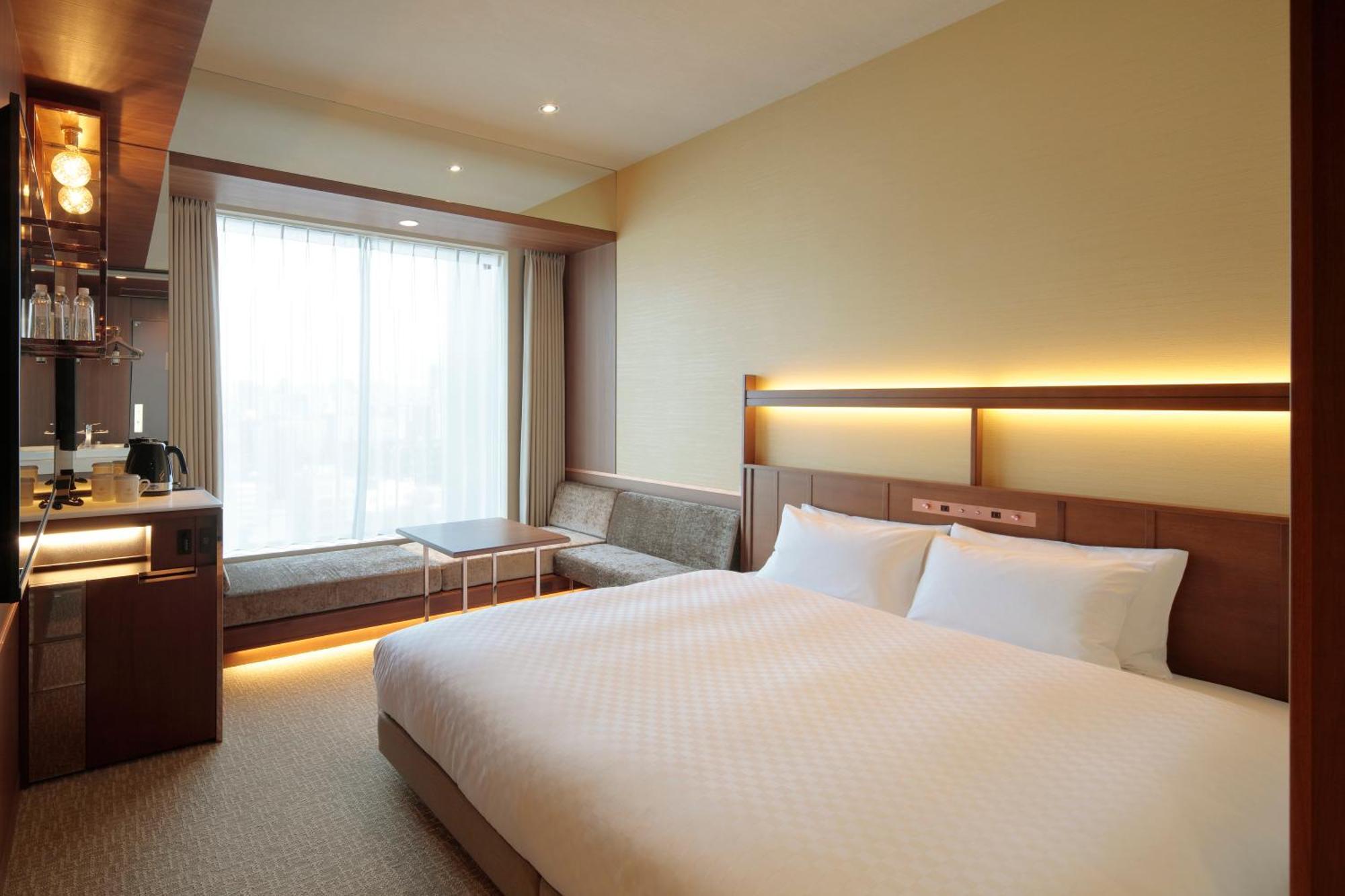 Candeo Shinsaibashi 4*