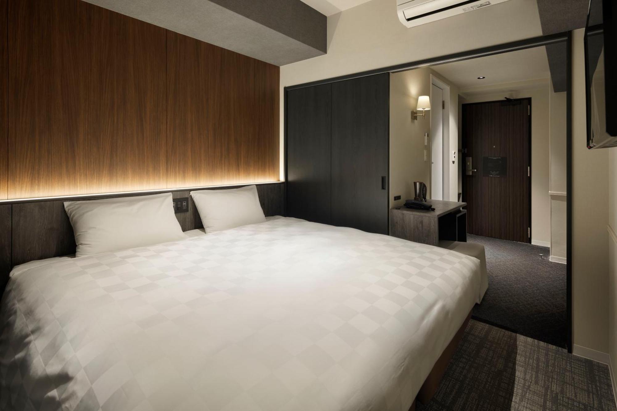 The B Osaka-shinsekai Hotel
