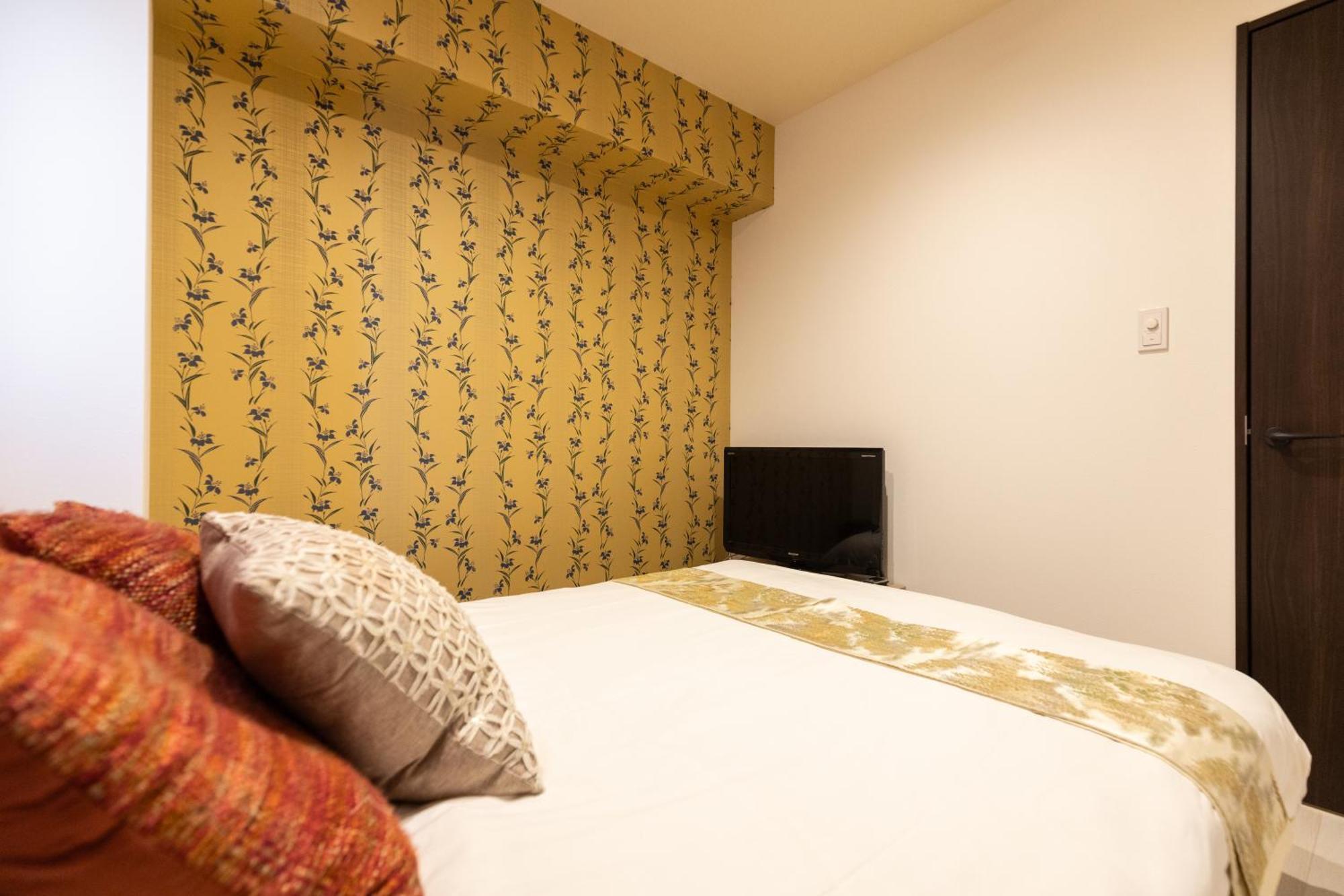 Apartment Ra Premier K Namba Shinsaibashi Usj Shinimamiya Hanazonocyo *