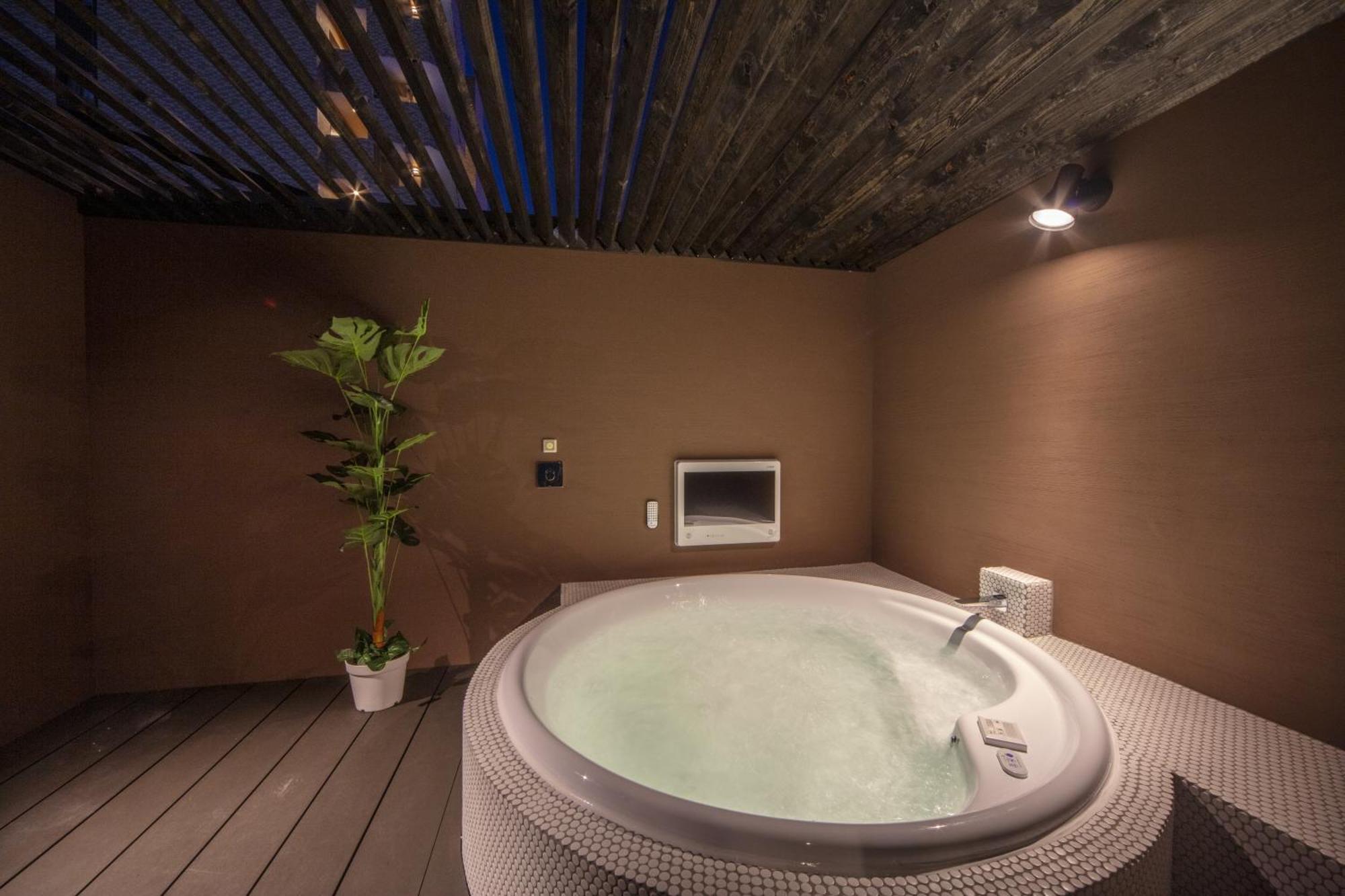 Love hotel Noah Grande (adults Only) Osaka