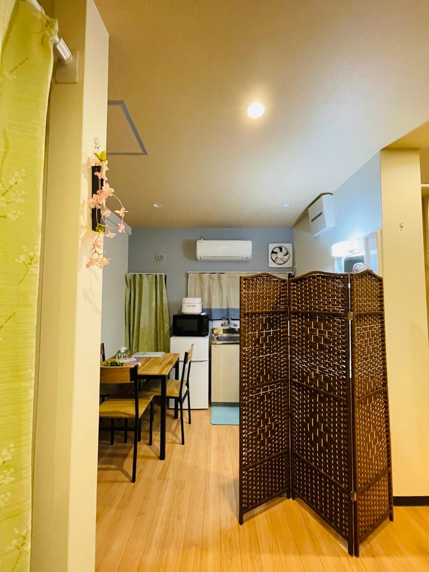 Villa 難波心斎橋10 Minutes民宿3号室