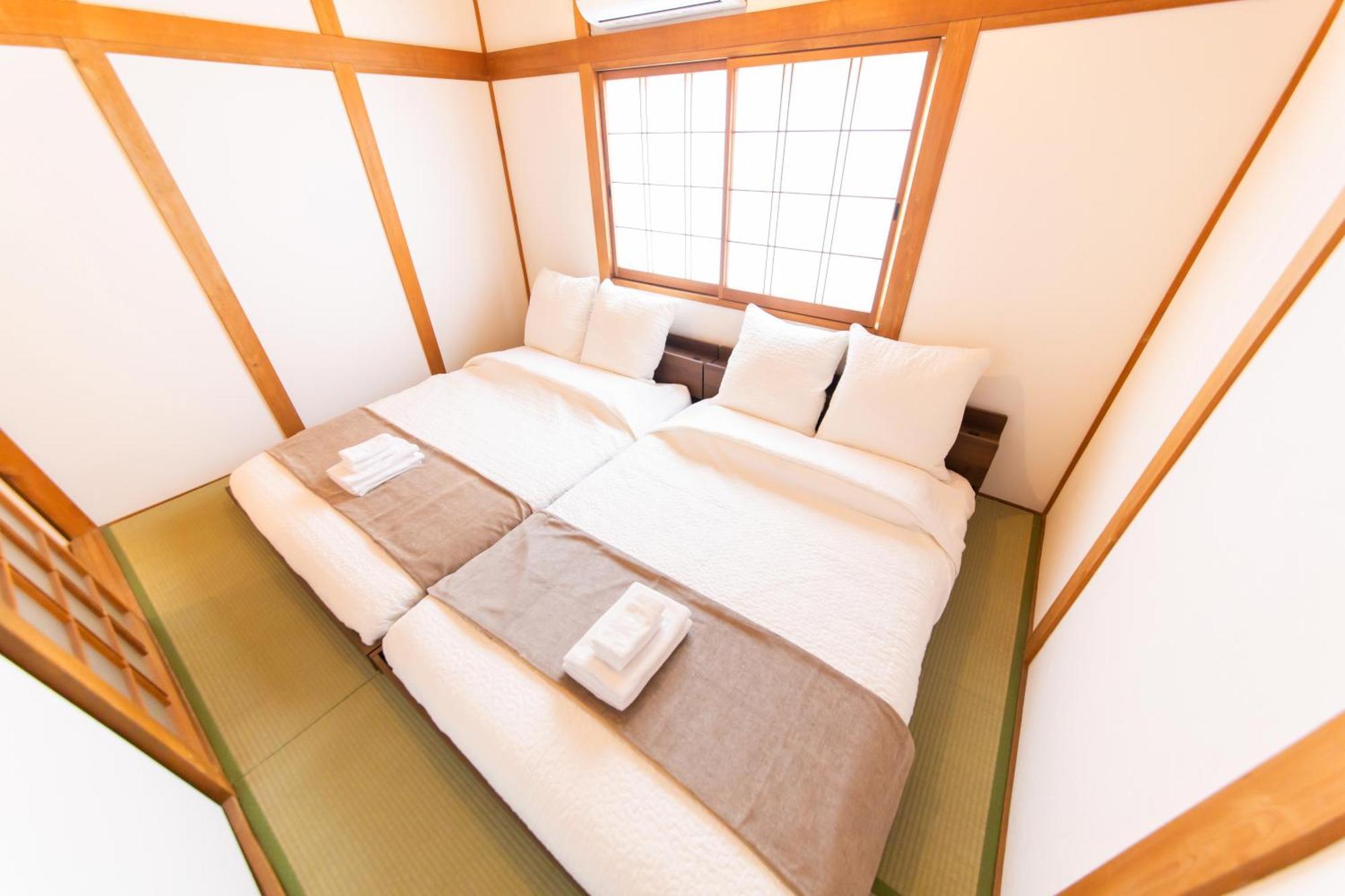 Roof Tengachaya-nishi *
