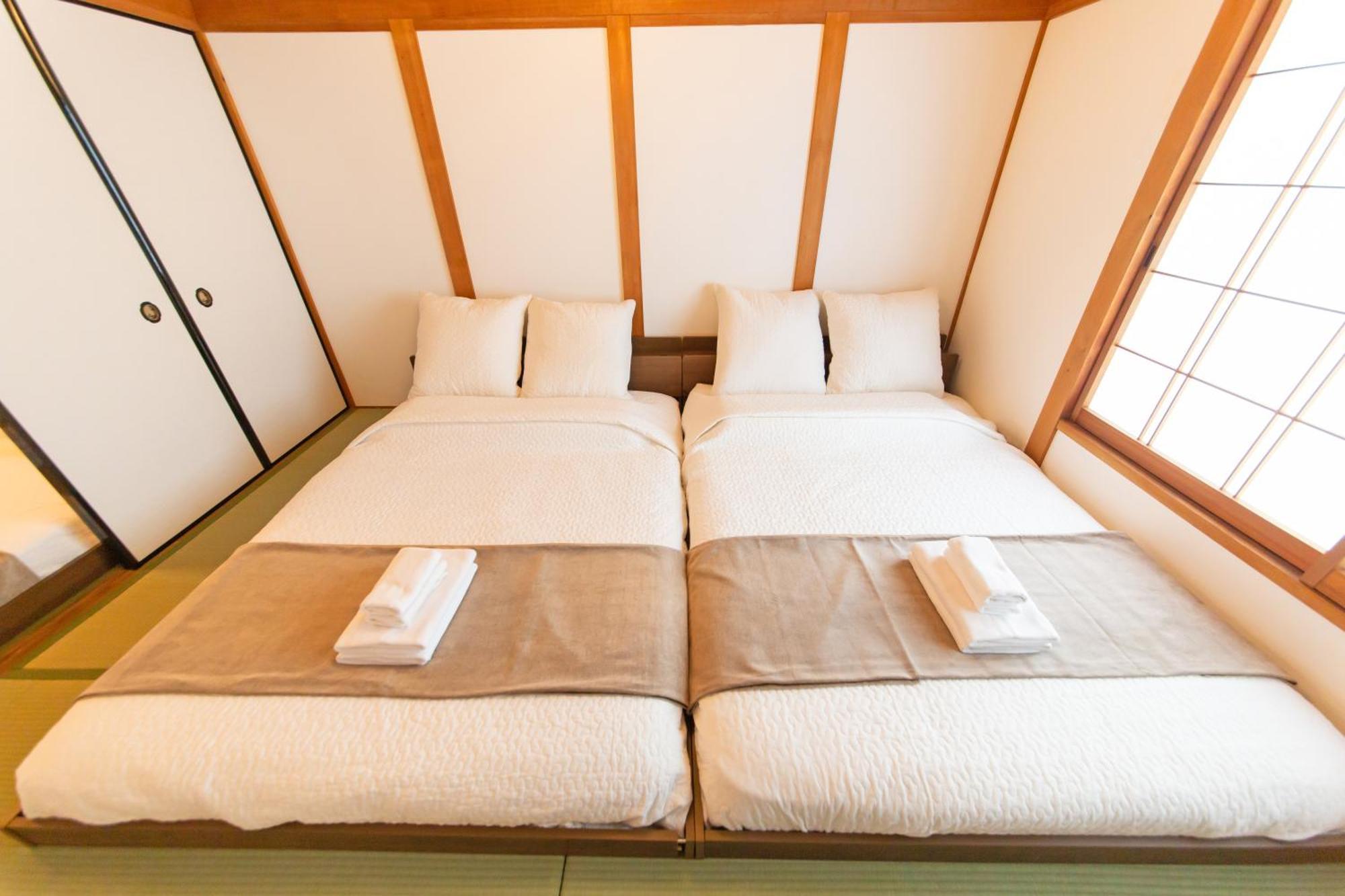 Roof Tengachaya-nishi Apartment
