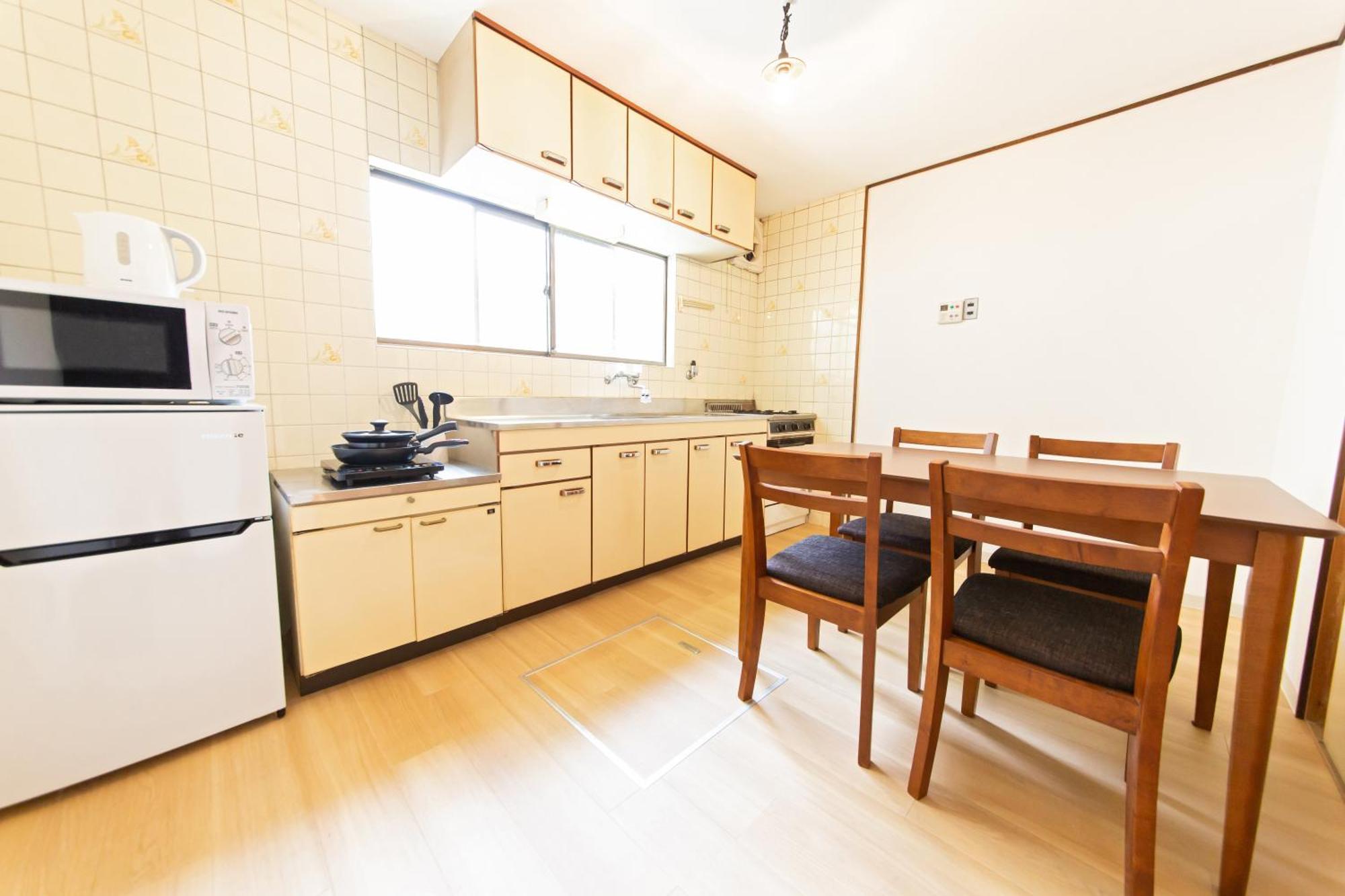 Roof Tengachaya-nishi Apartment
