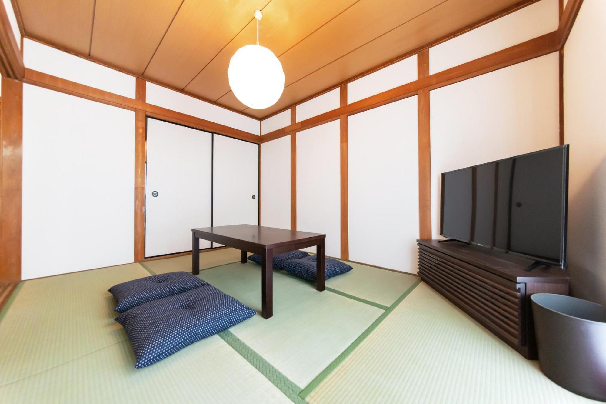 Roof Tengachaya-nishi