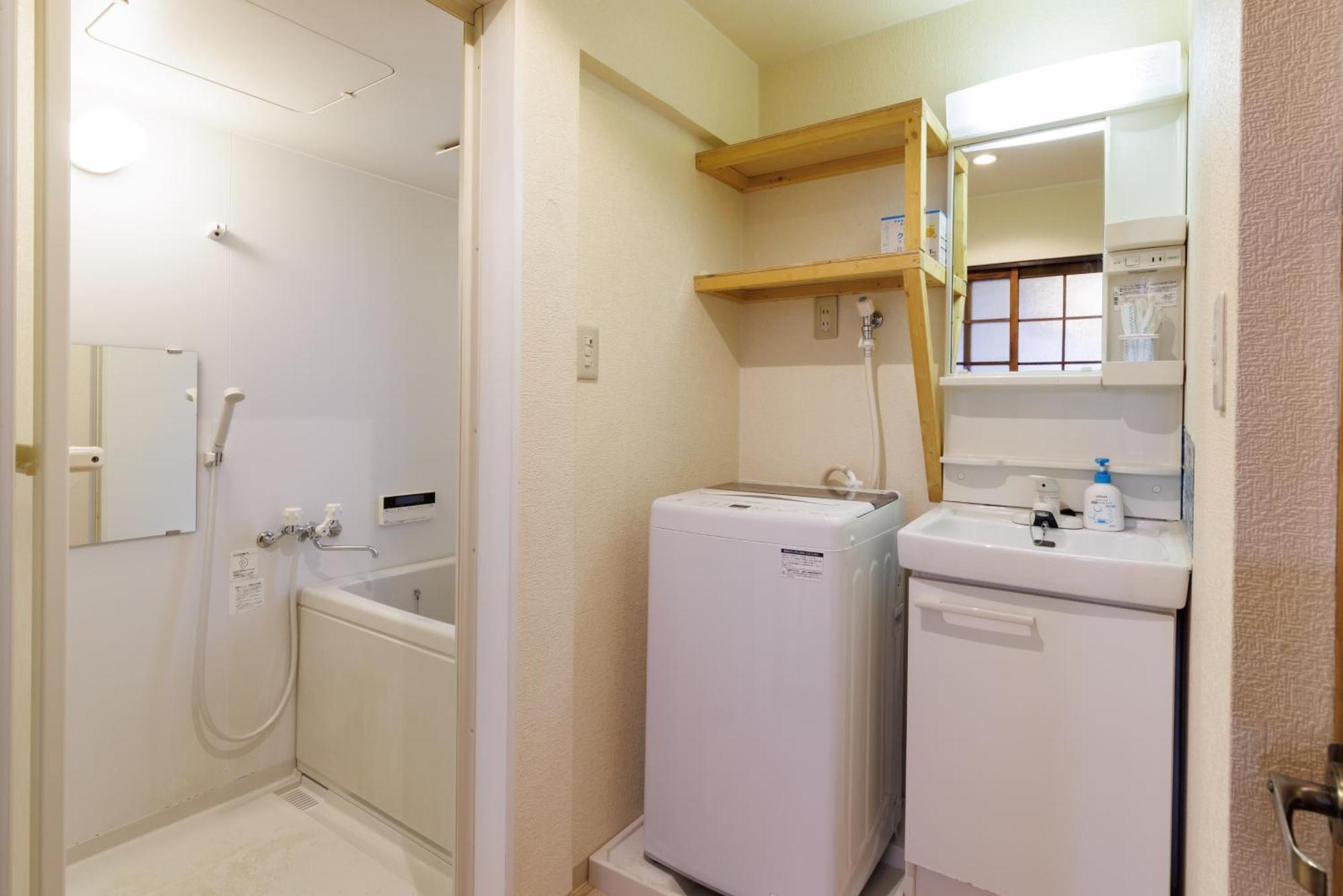 Apartment Mgi House Senbon-kita