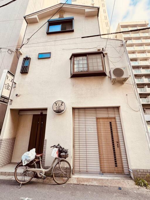 Villa 【color Inn】难波站、高岛屋步行5分钟，新装修独栋别墅150平4房可住11人，空间宽敞设施齐全，八阪神社步行1分钟 *