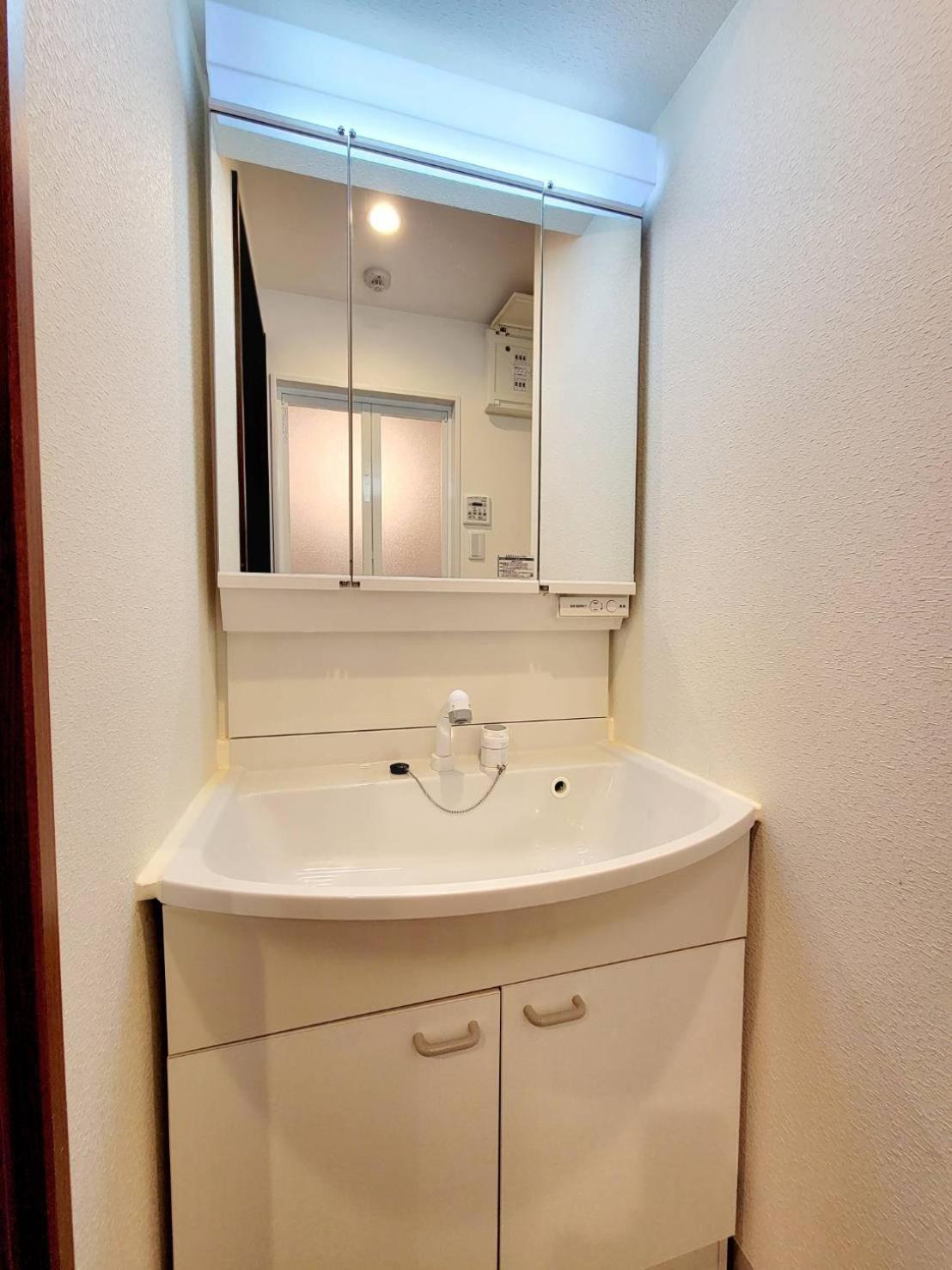 Shin-umeda Hills Apartment *