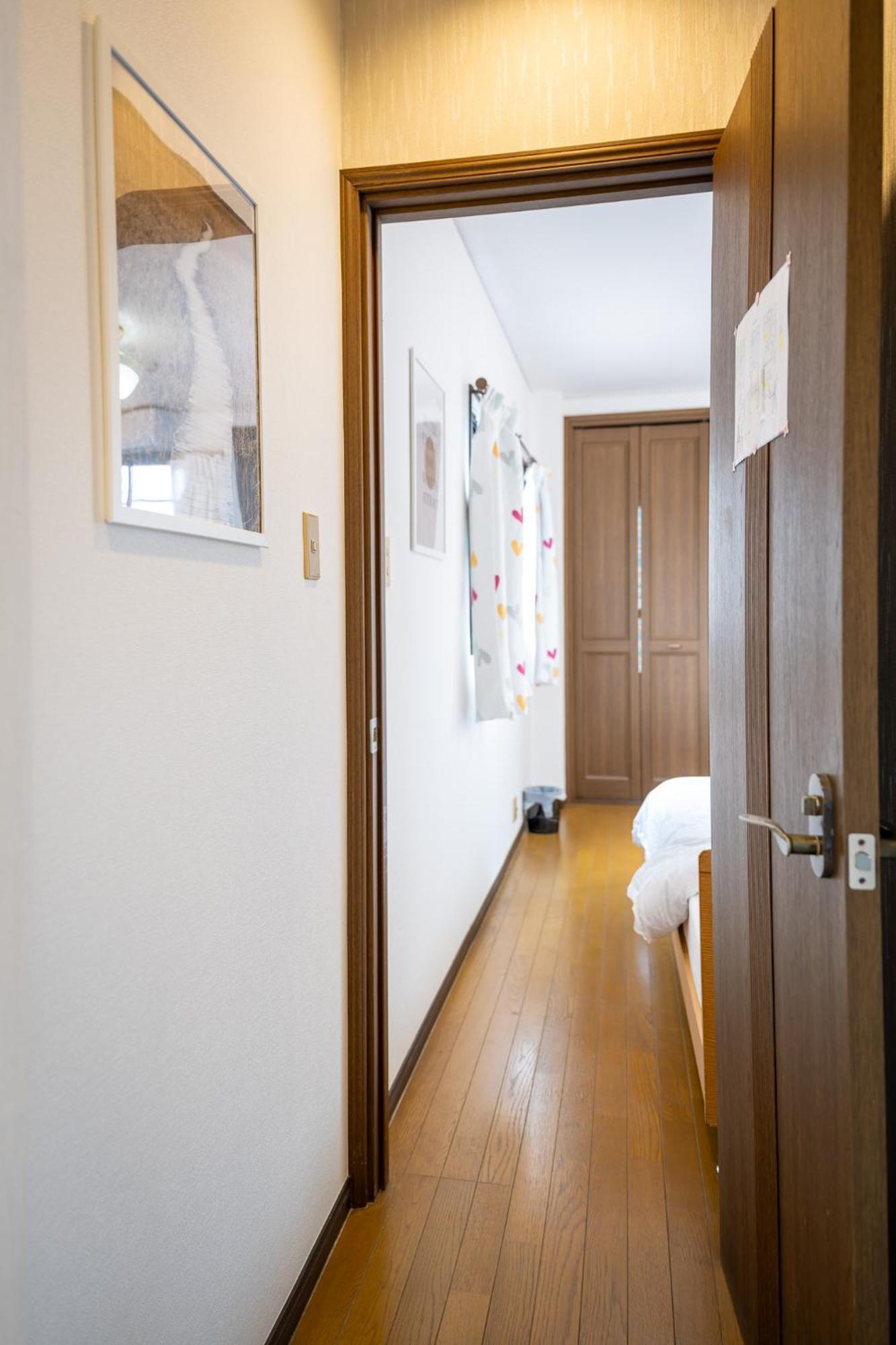 Holiday home 大阪市東成区一軒家貸し切りファミリー向け小型車のみ無料駐車場可private For Families, Small Car Free Parking独栋可停小车