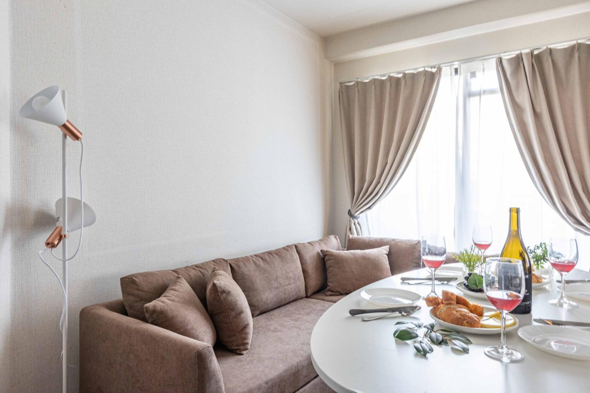 Racine難波 Apartment