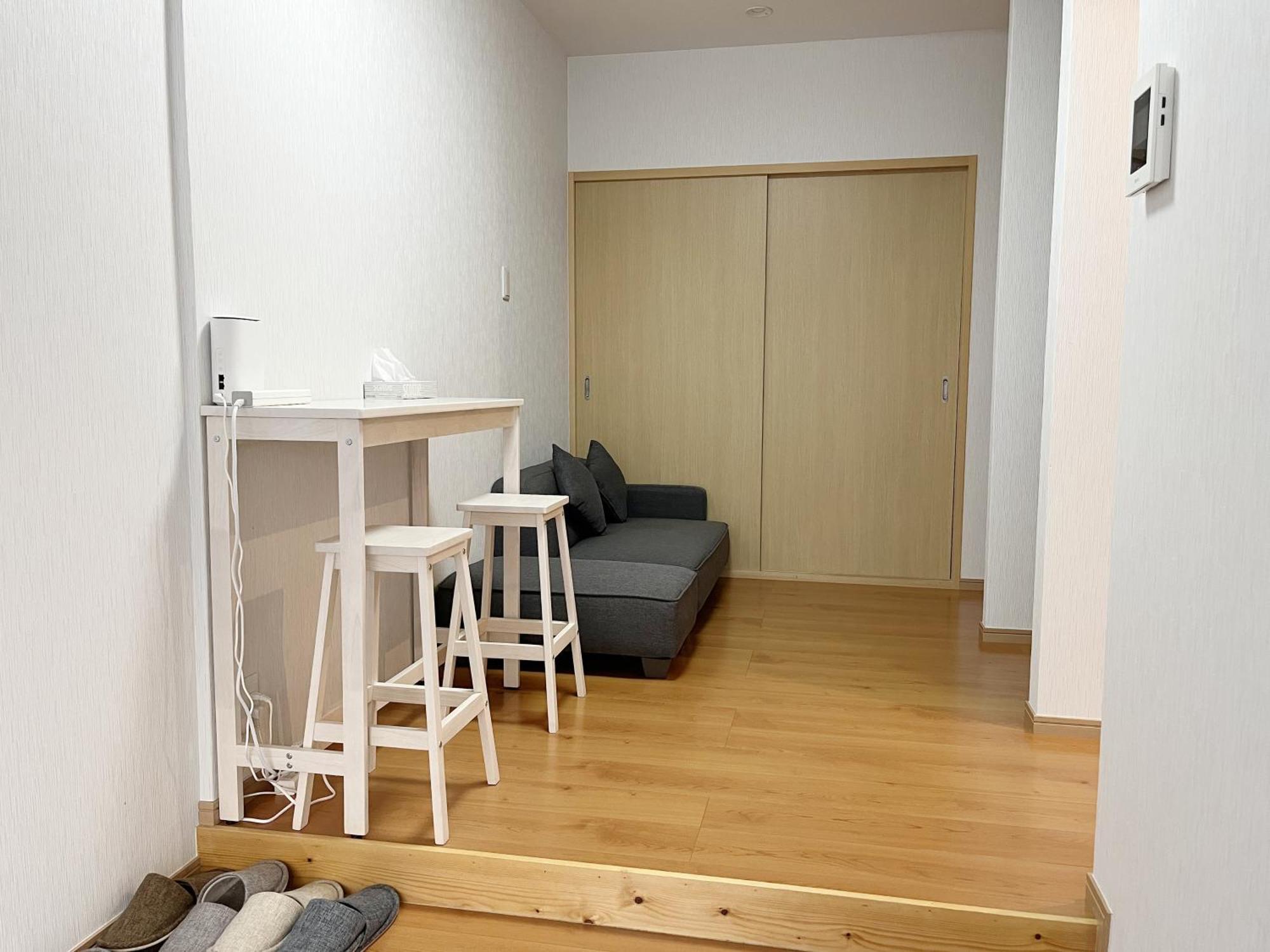 芙蓉居 日本庭園付き一戸建 【天下茶屋から徒歩8分】最大6名宿泊可能 Apartment