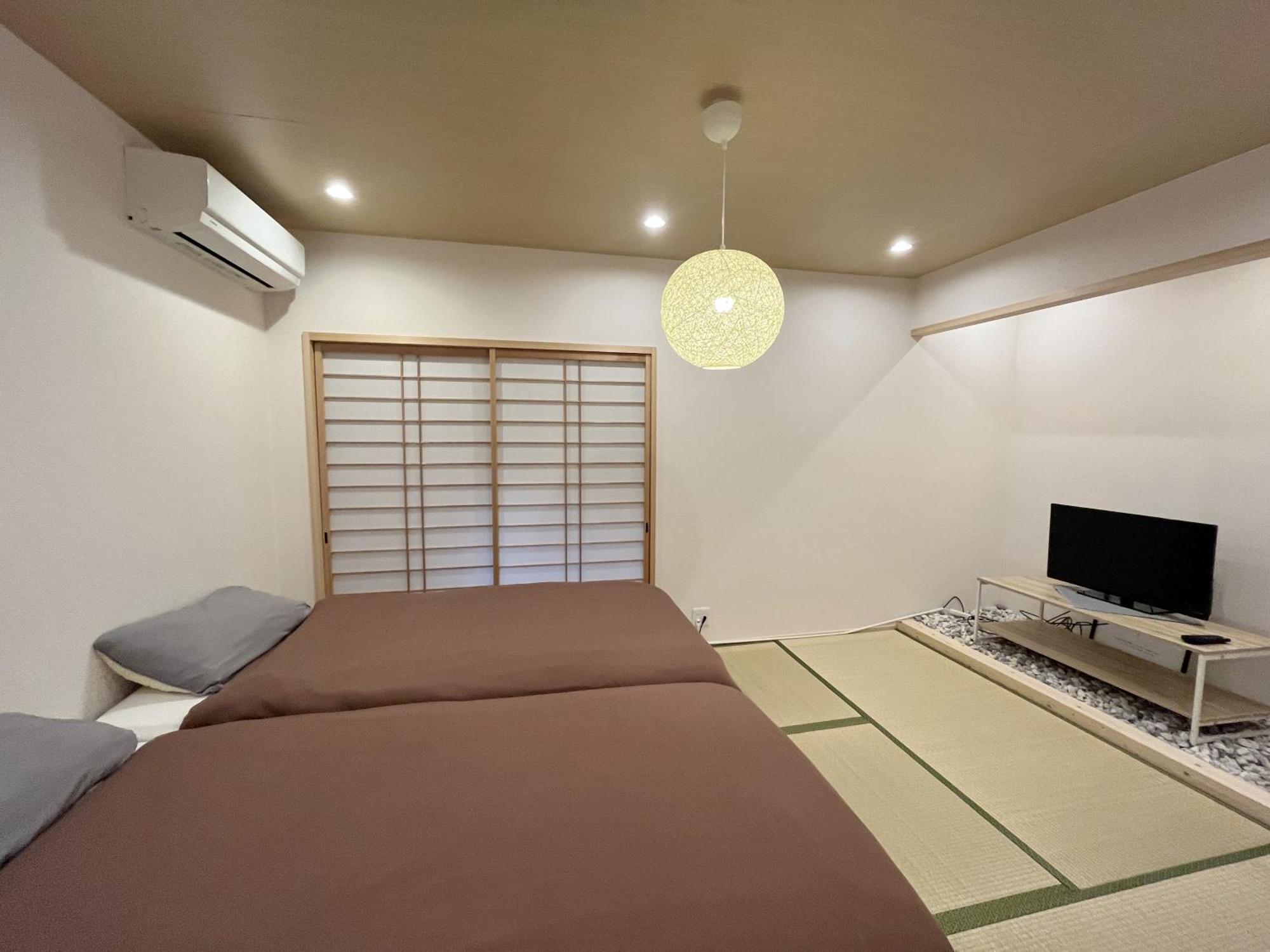 Apartment 芙蓉居 日本庭園付き一戸建 【天下茶屋から徒歩8分】最大6名宿泊可能 Osaka
