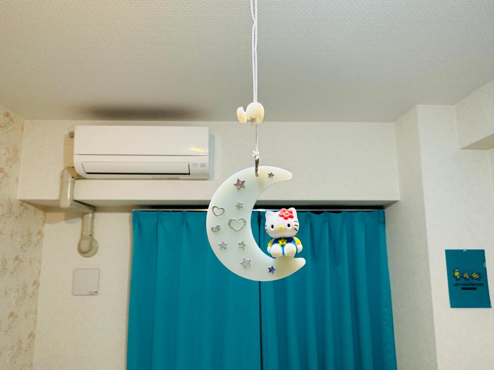 302 黒門市場1分!道頓堀まで徒歩8分!心斎橋まで徒歩9分 Apartment *