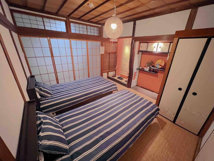 【夢の宿】独立日式两层一户建大家庭欢迎！近天王寺近铁百货qsmal购物便利日本桥10分钟车程 Holiday home Osaka