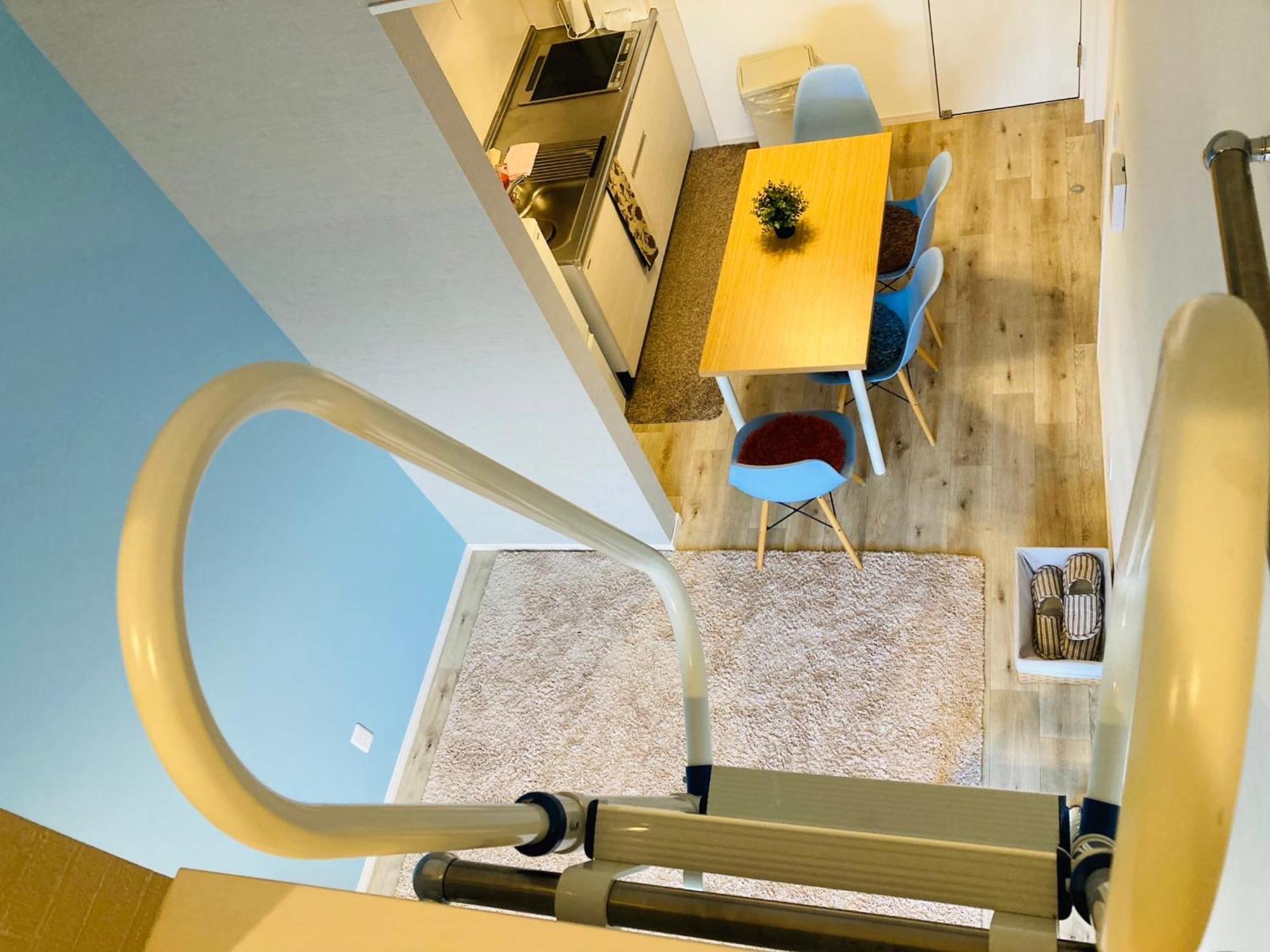 Leola鶴橋2 Apartment