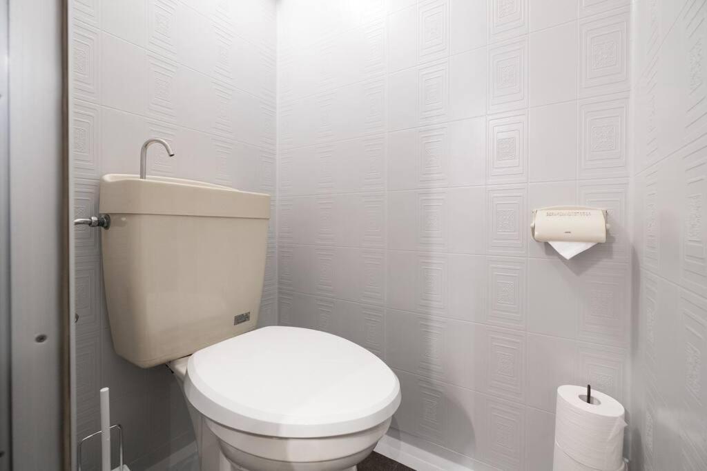 Apartment Tasoneurbanstayosaka なんば日本橋南不夜城707