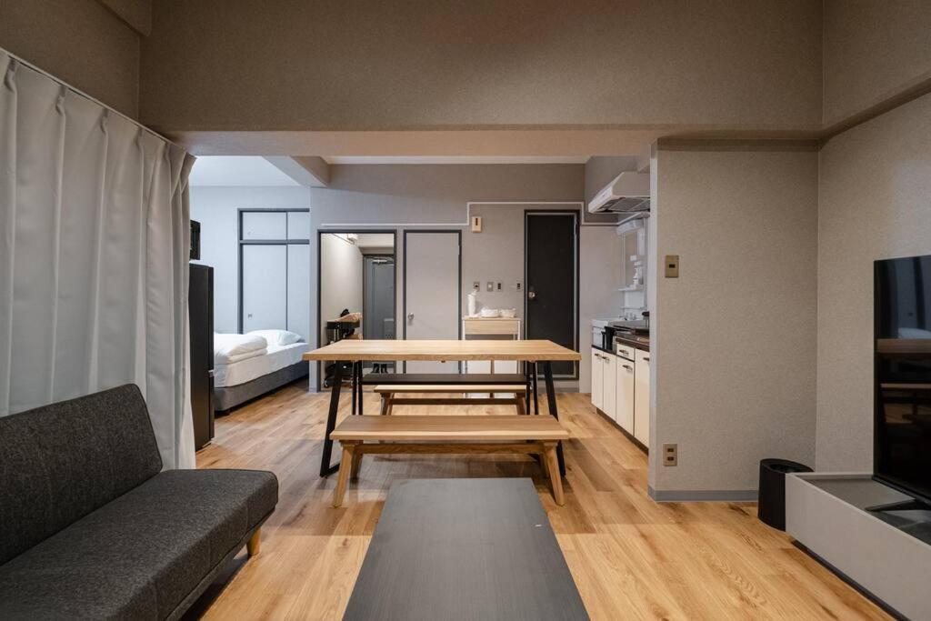 Tasoneurbanstayosaka なんば日本橋南不夜城706 Apartment