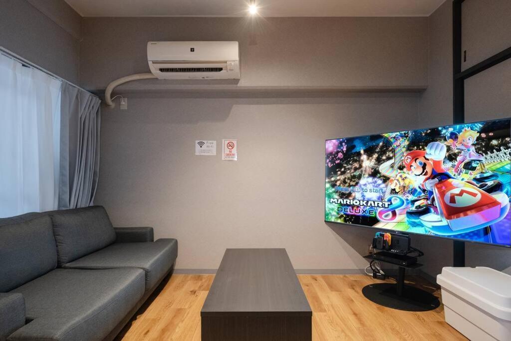 Apartment Tasoneurbanstayosaka なんば日本橋南不夜城705 *