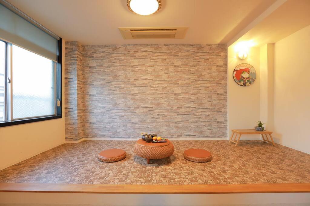 道頓堀民泊31＆mini浮世絵美術館、道頓堀心斎橋真ん中、家族旅行、family Trip Apartment *