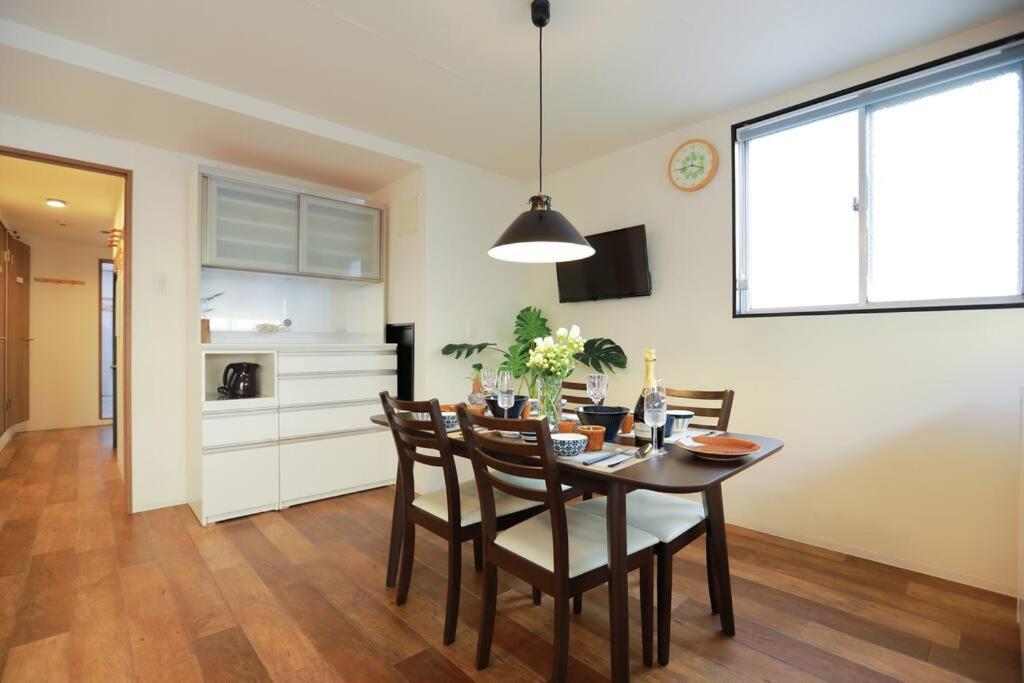 Apartment 道頓堀民泊31＆mini浮世絵美術館、道頓堀心斎橋真ん中、家族旅行、family Trip Osaka