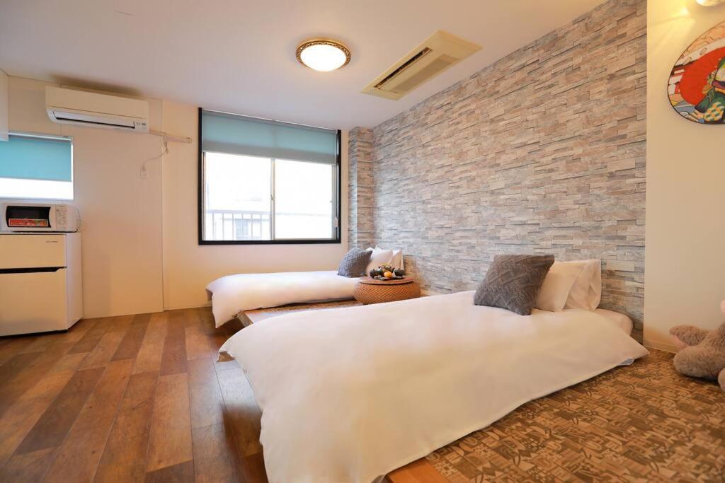 道頓堀民泊31＆mini浮世絵美術館、道頓堀心斎橋真ん中、家族旅行、family Trip Apartment