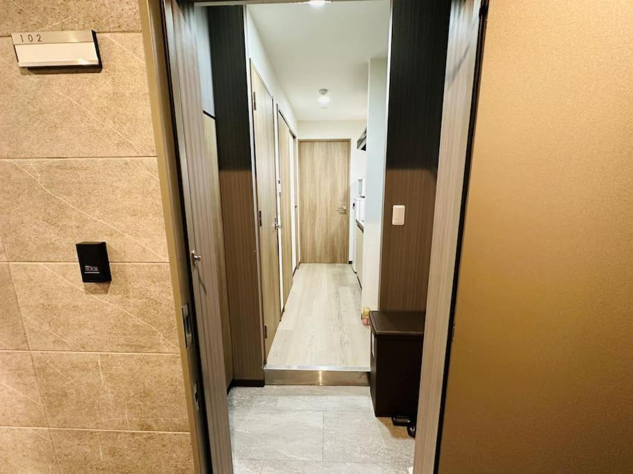 202 黒門市場1分!道頓堀まで徒歩8分!心斎橋まで徒歩9分! Apartment