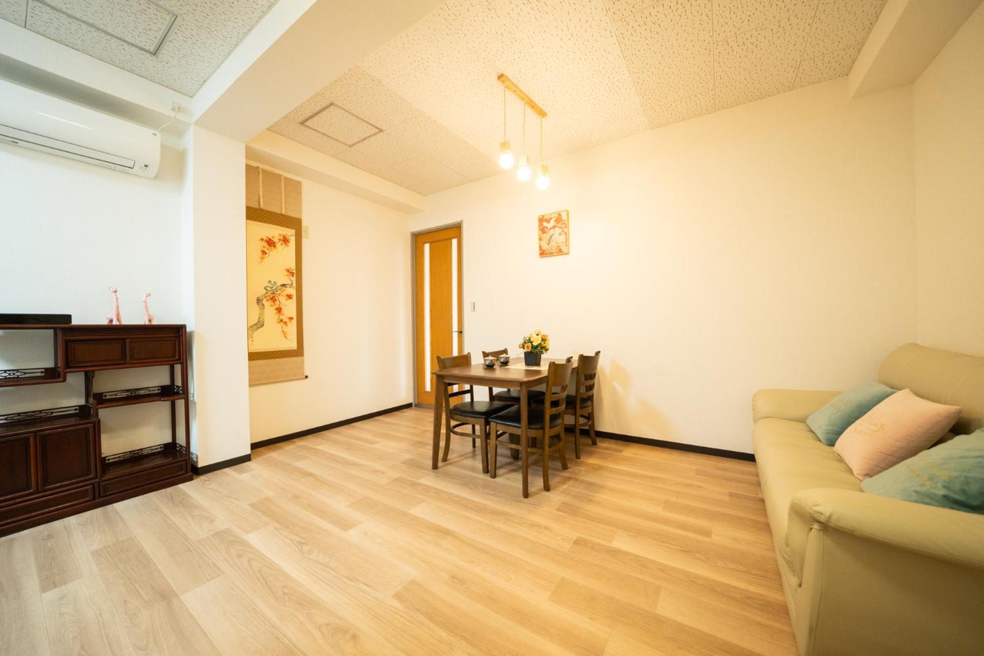 Aoda Apartment: Two-level Near Kansai Airport Apartment *