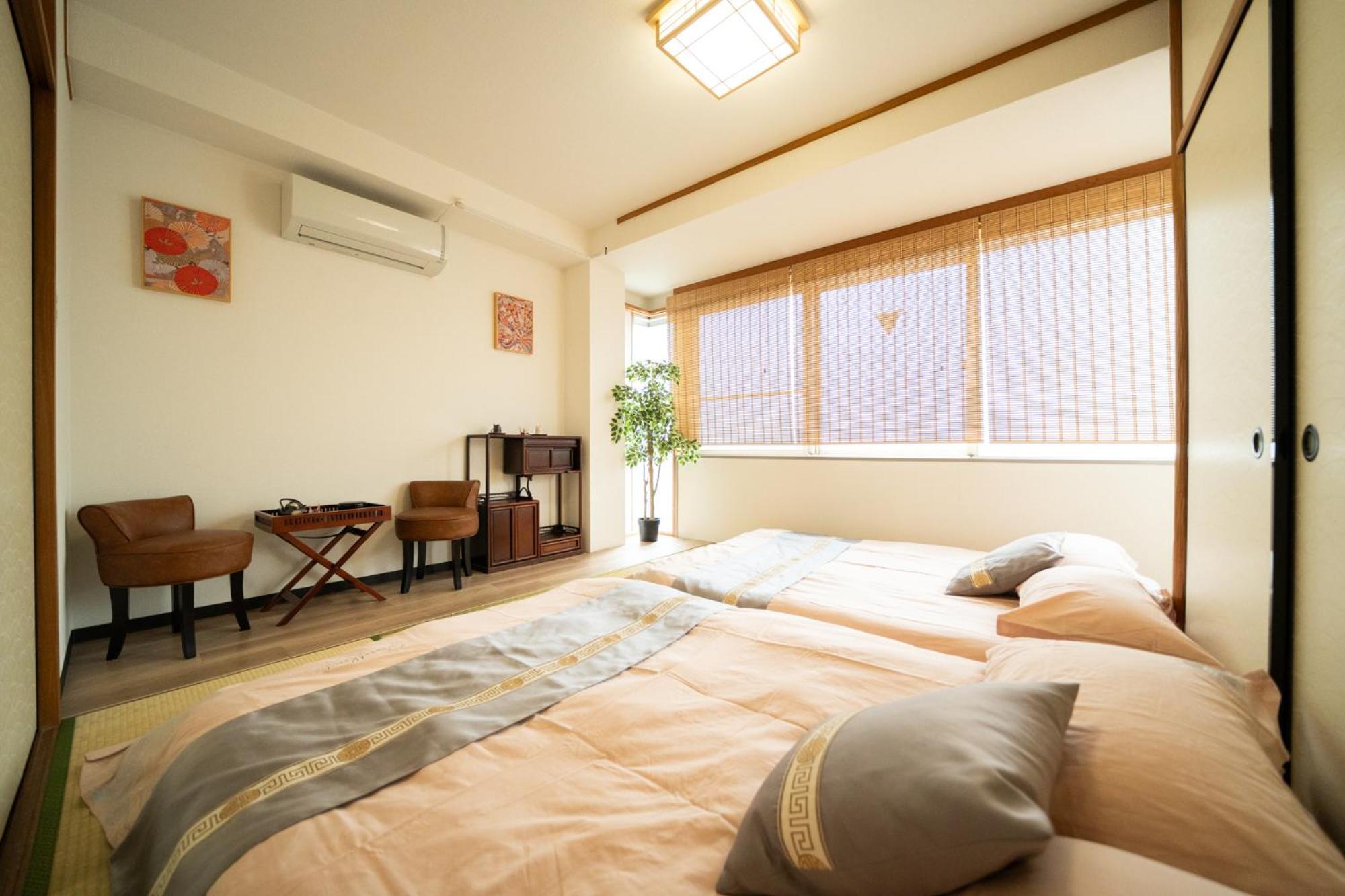 Aoda Apartment: Two-level Near Kansai Airport Apartment Osaka