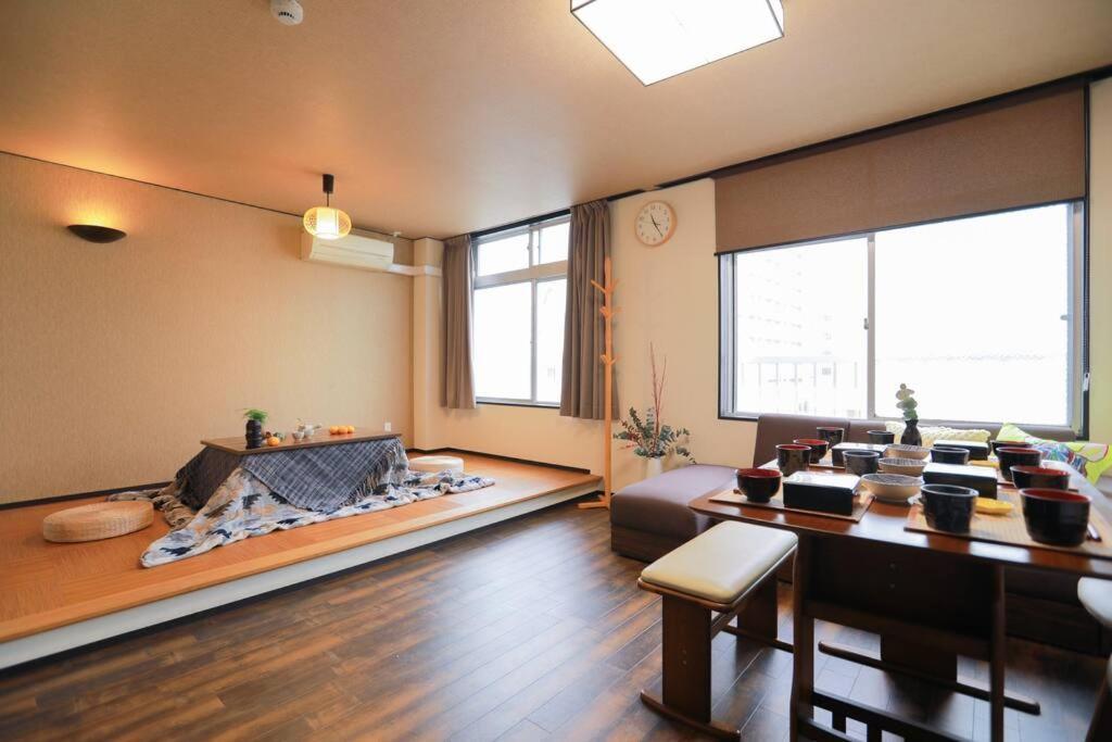Apartment 道頓堀民泊51,道頓堀真ん中,mini浮世絵美術館,心斎橋,家族旅行,family Trip